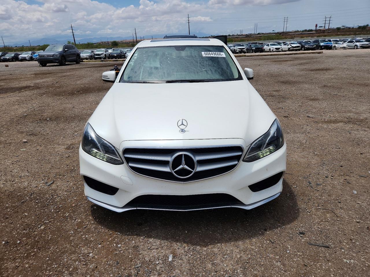 2015 Mercedes-benz E 350 Белый vin: WDDHF5KB1FB111687