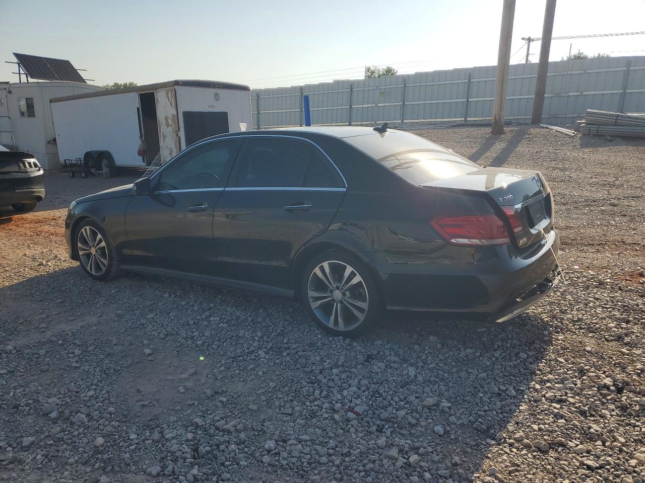 2016 Mercedes-benz E 350 Black vin: WDDHF5KB1GB214853