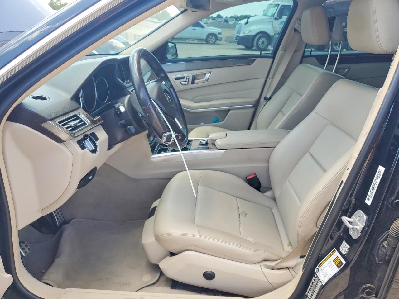 2016 Mercedes-benz E 350 Black vin: WDDHF5KB1GB214853