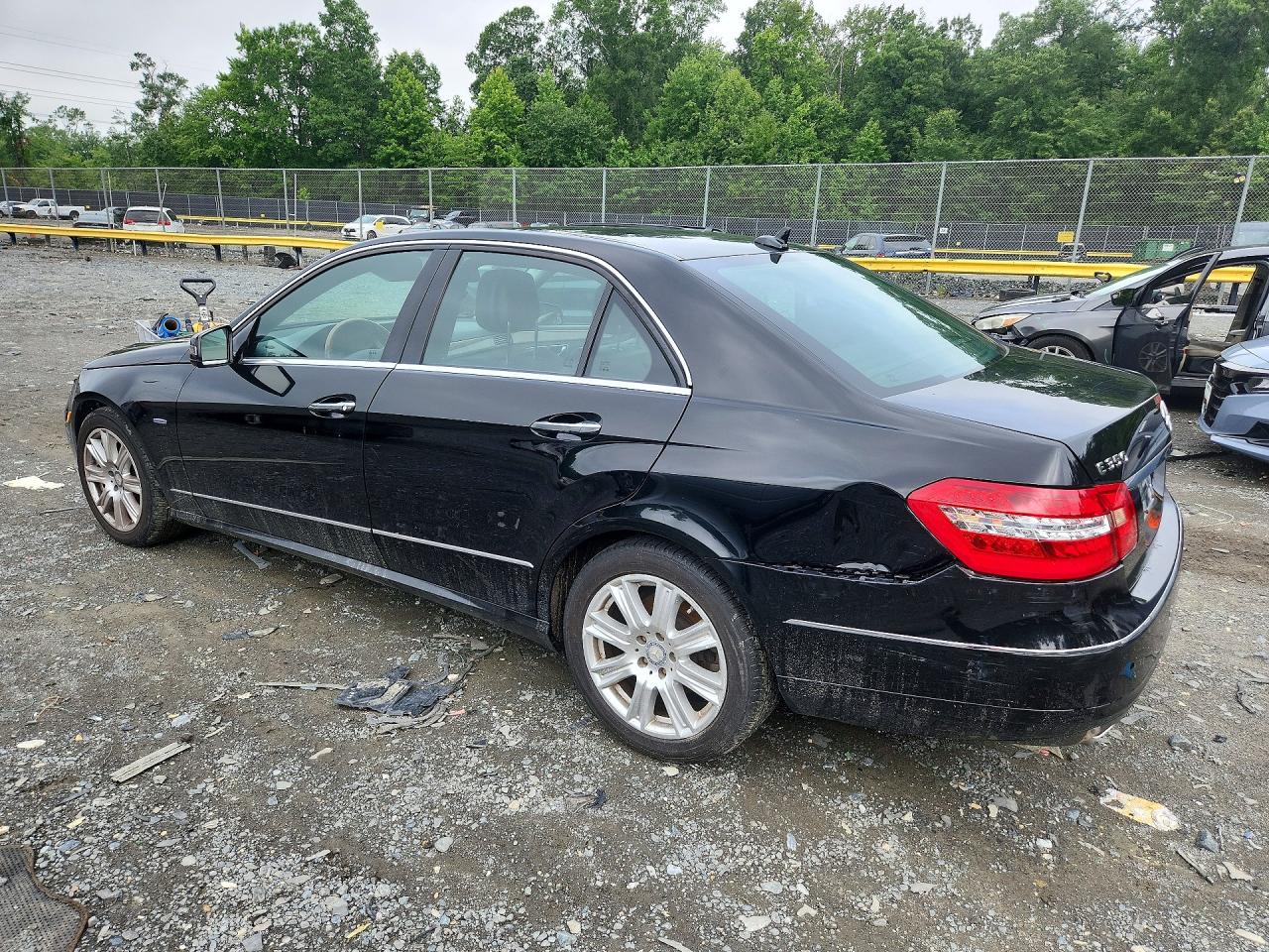 2012 Mercedes-benz E 350 Black vin: WDDHF5KB2CA528009