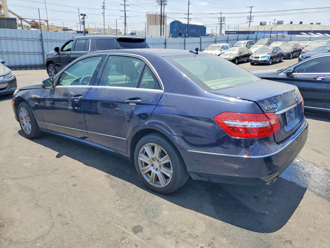 2012 Mercedes-benz E 350 Blue vin: WDDHF5KB2CA562256