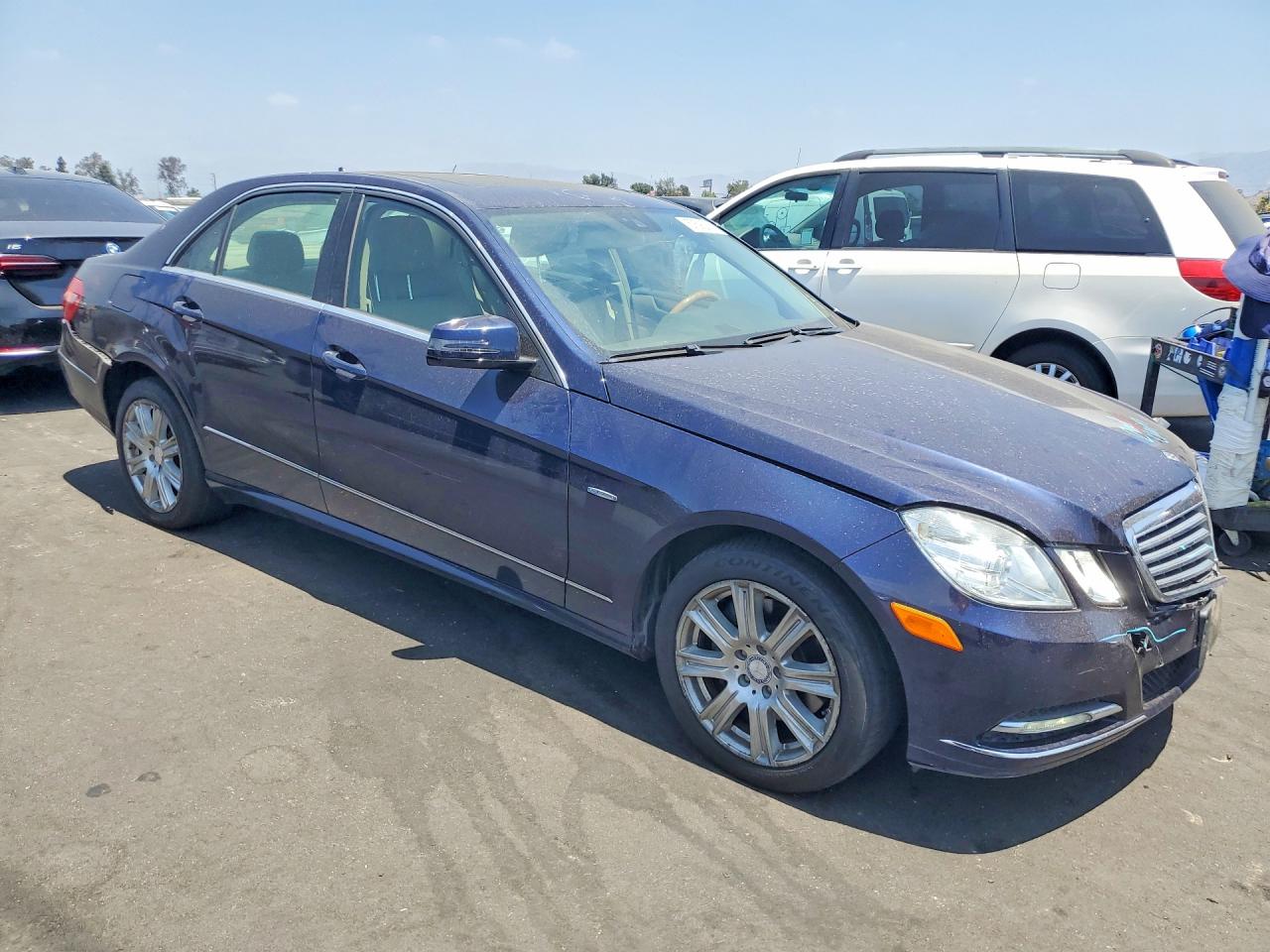 2012 Mercedes-benz E 350 Blue vin: WDDHF5KB2CA562256