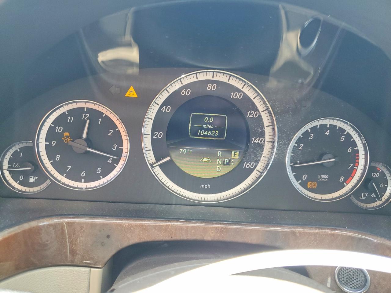 2012 Mercedes-benz E 350 Blue vin: WDDHF5KB2CA562256