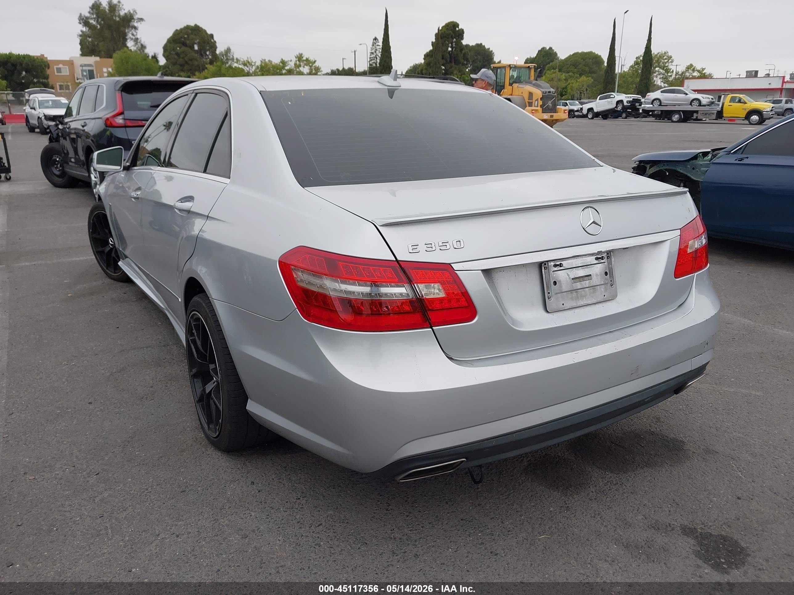 2012 Mercedes-benz E 350   Silver vin: WDDHF5KB2CA565058