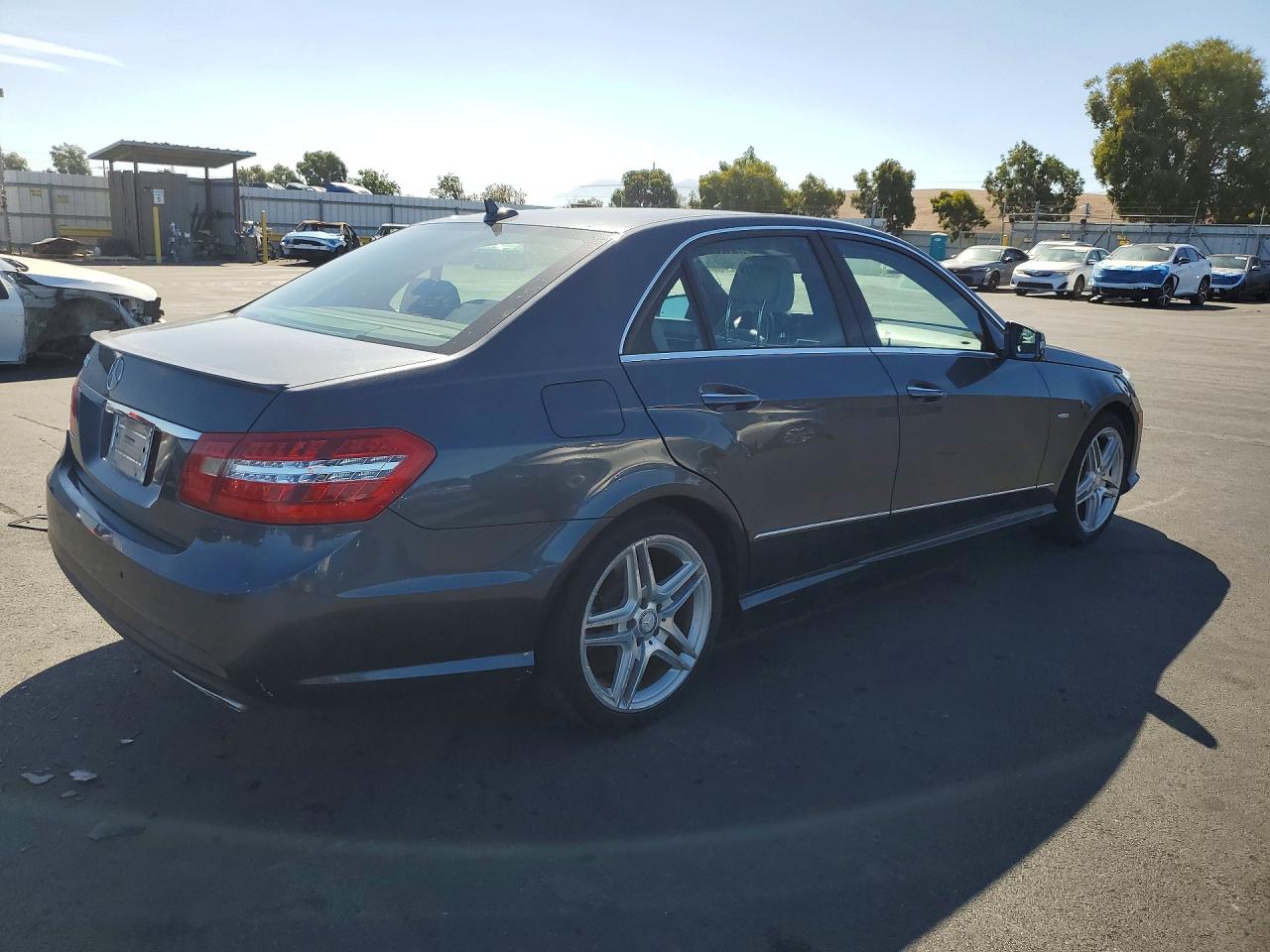 2012 Mercedes-benz E 350 Gray vin: WDDHF5KB2CA603632