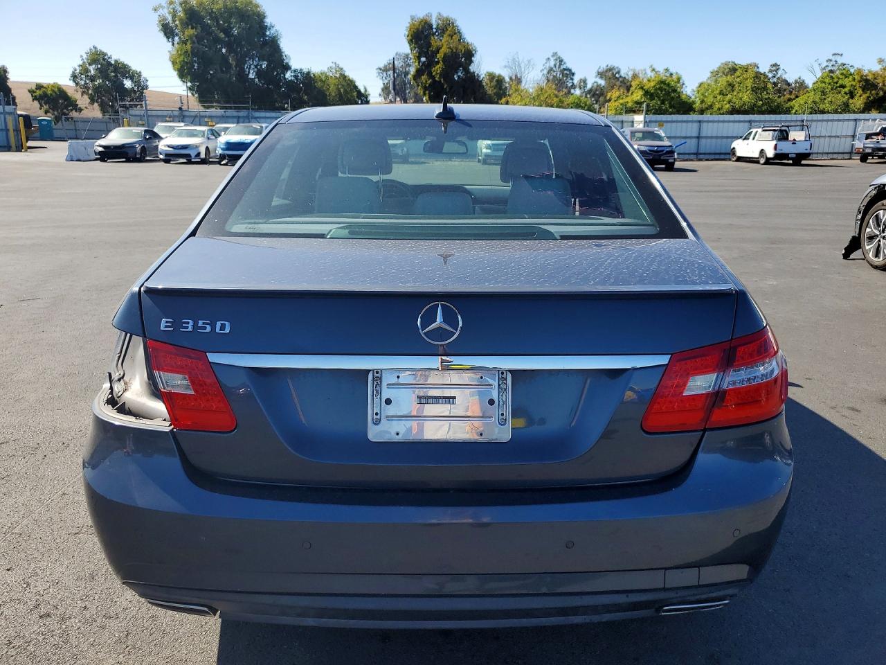 2012 Mercedes-benz E 350 Gray vin: WDDHF5KB2CA603632