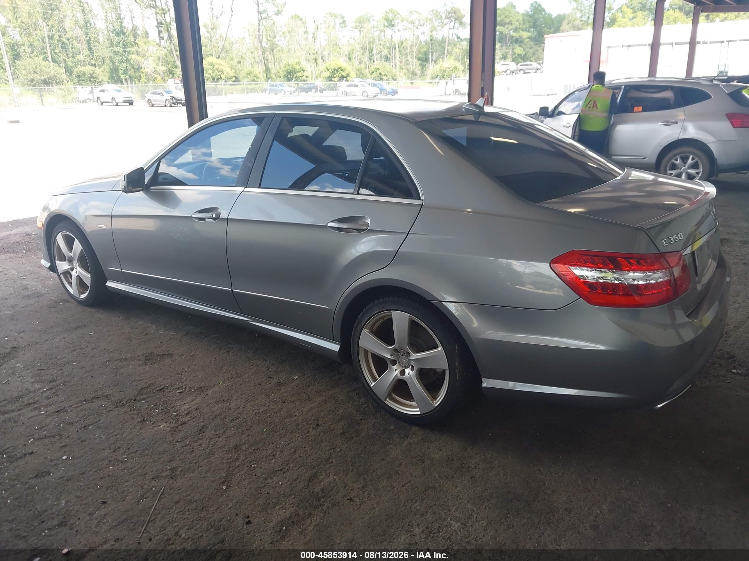 2012 Mercedes-benz E 350   Silver vin: WDDHF5KB2CA646352