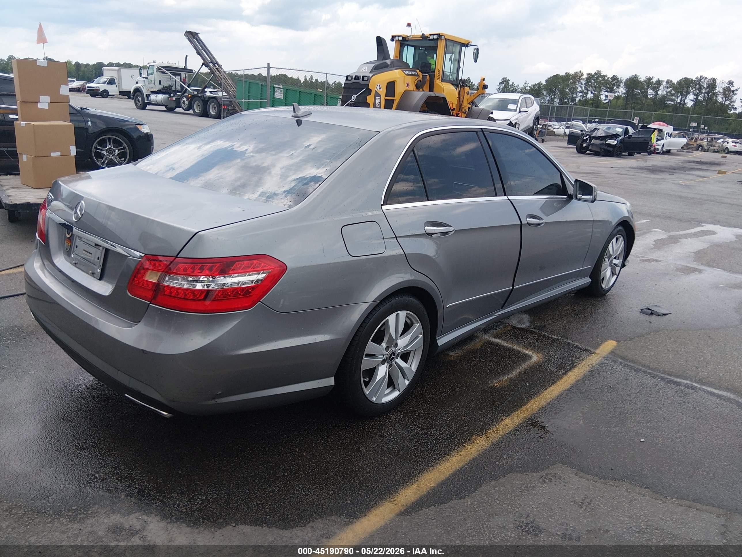2013 Mercedes-benz E 350   Gray vin: WDDHF5KB2DA675562