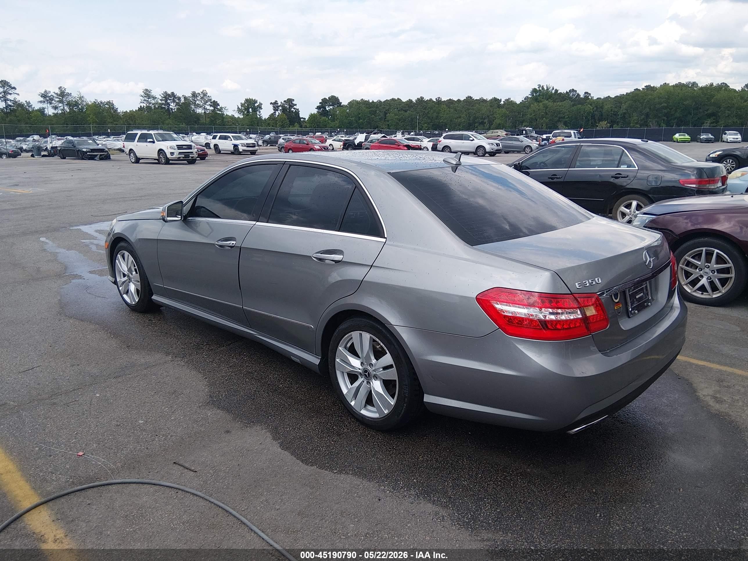 2013 Mercedes-benz E 350   Gray vin: WDDHF5KB2DA675562