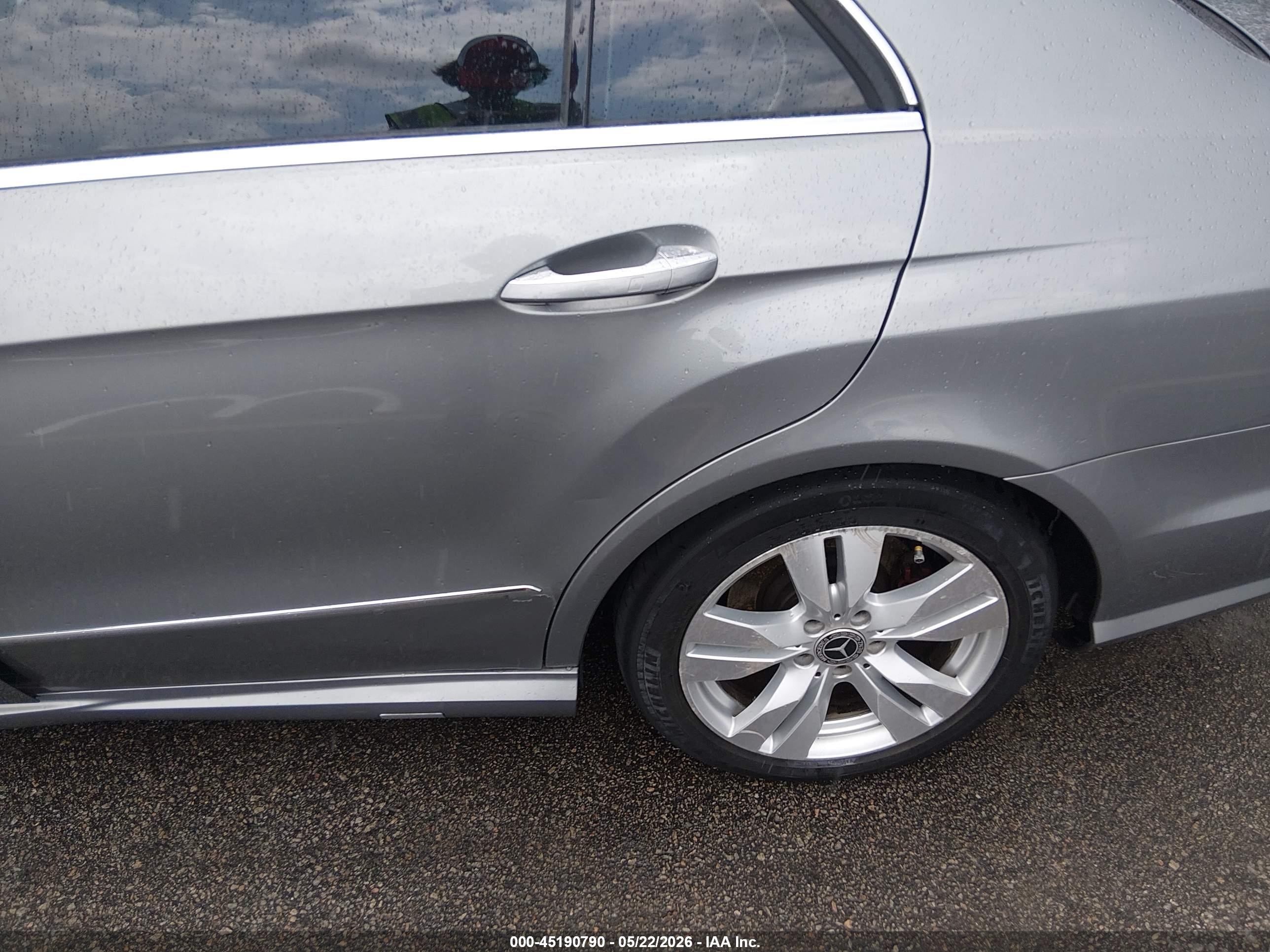 2013 Mercedes-benz E 350   Gray vin: WDDHF5KB2DA675562