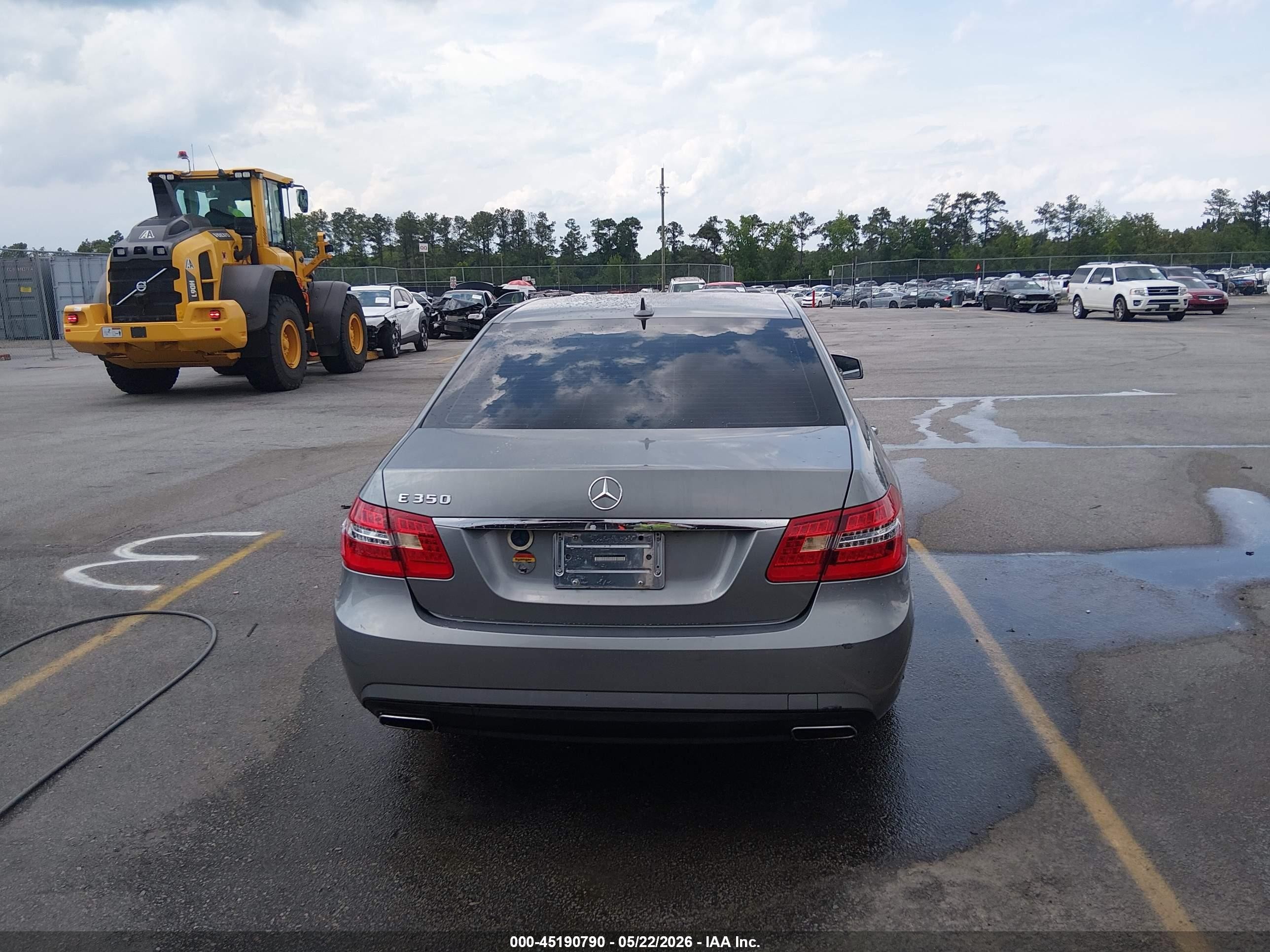 2013 Mercedes-benz E 350   Gray vin: WDDHF5KB2DA675562