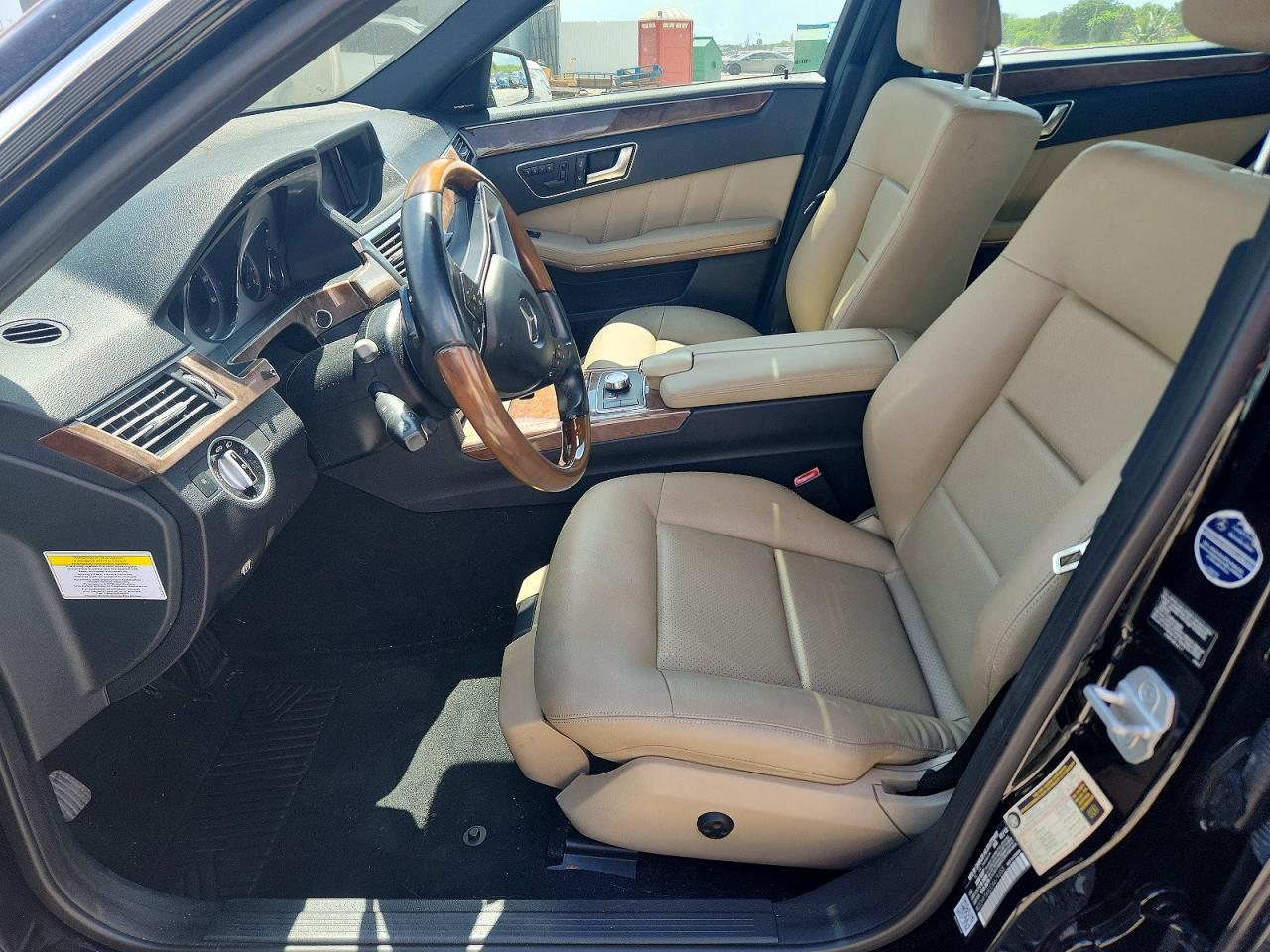2013 Mercedes-benz E 350 Черный vin: WDDHF5KB2DA679353