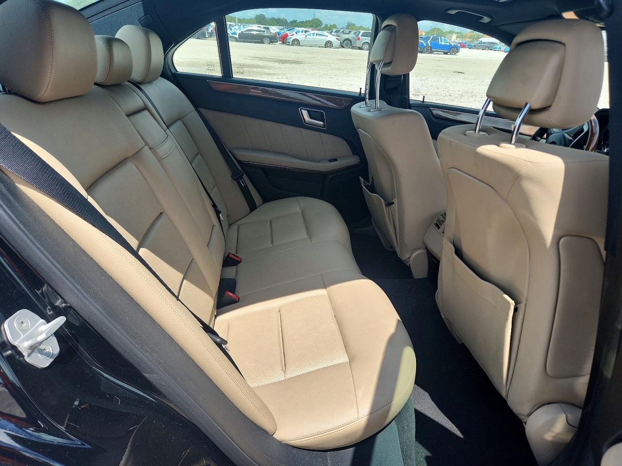 2013 Mercedes-benz E 350 Черный vin: WDDHF5KB2DA679353