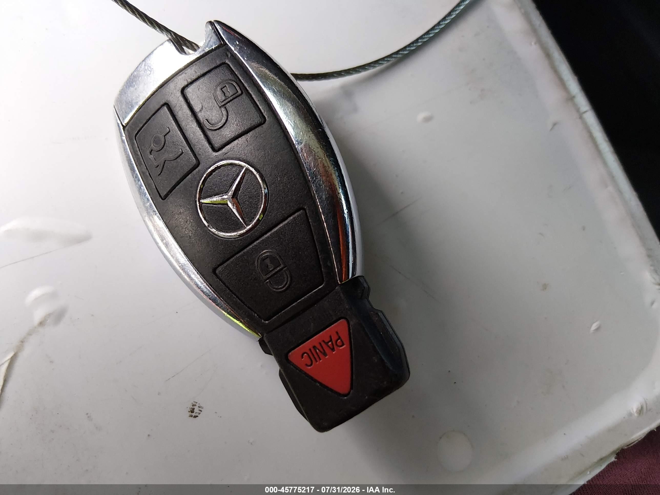2013 Mercedes-benz E 350   Black vin: WDDHF5KB2DA691924