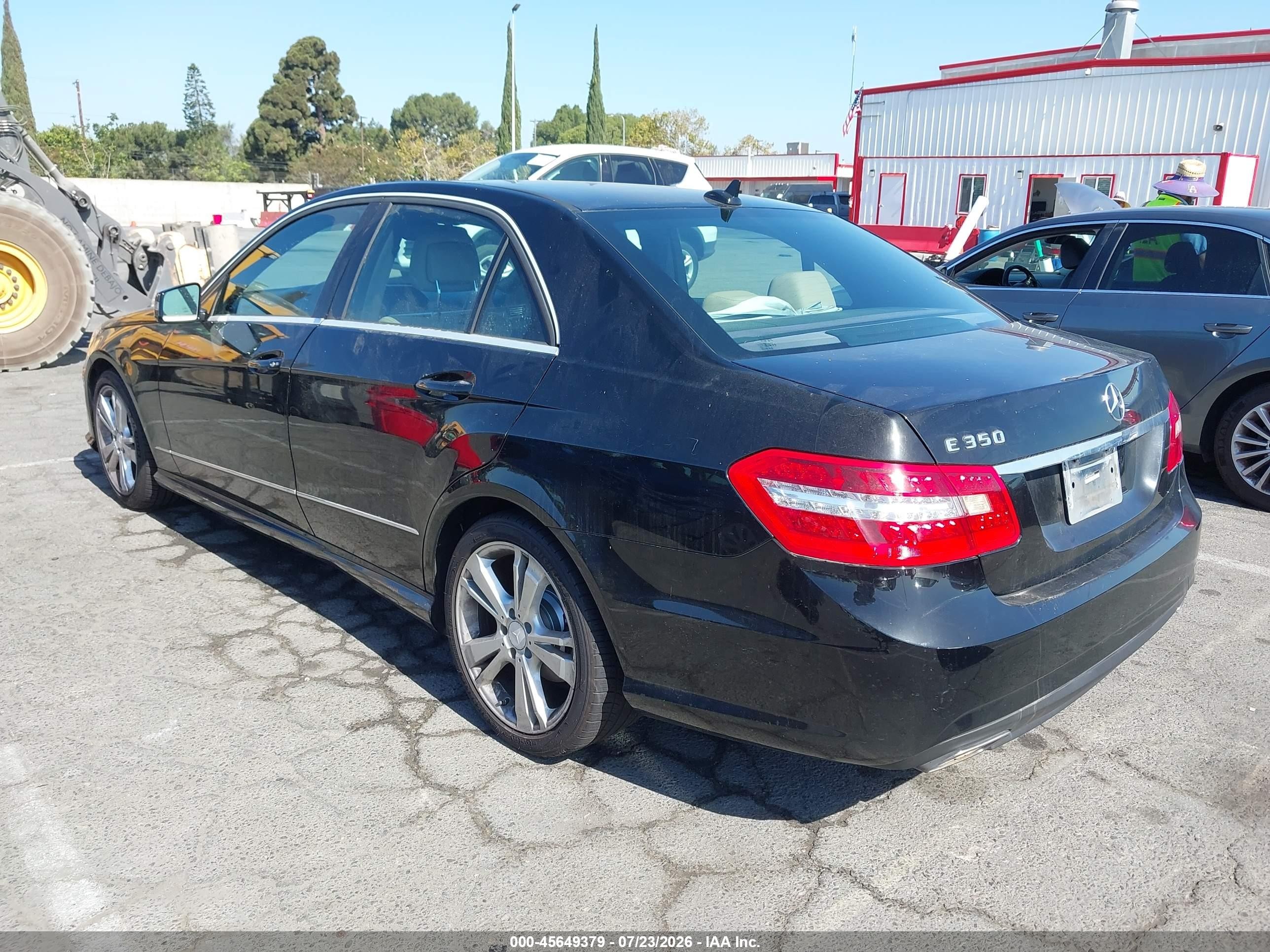 2013 Mercedes-benz E 350   Black vin: WDDHF5KB2DA699280
