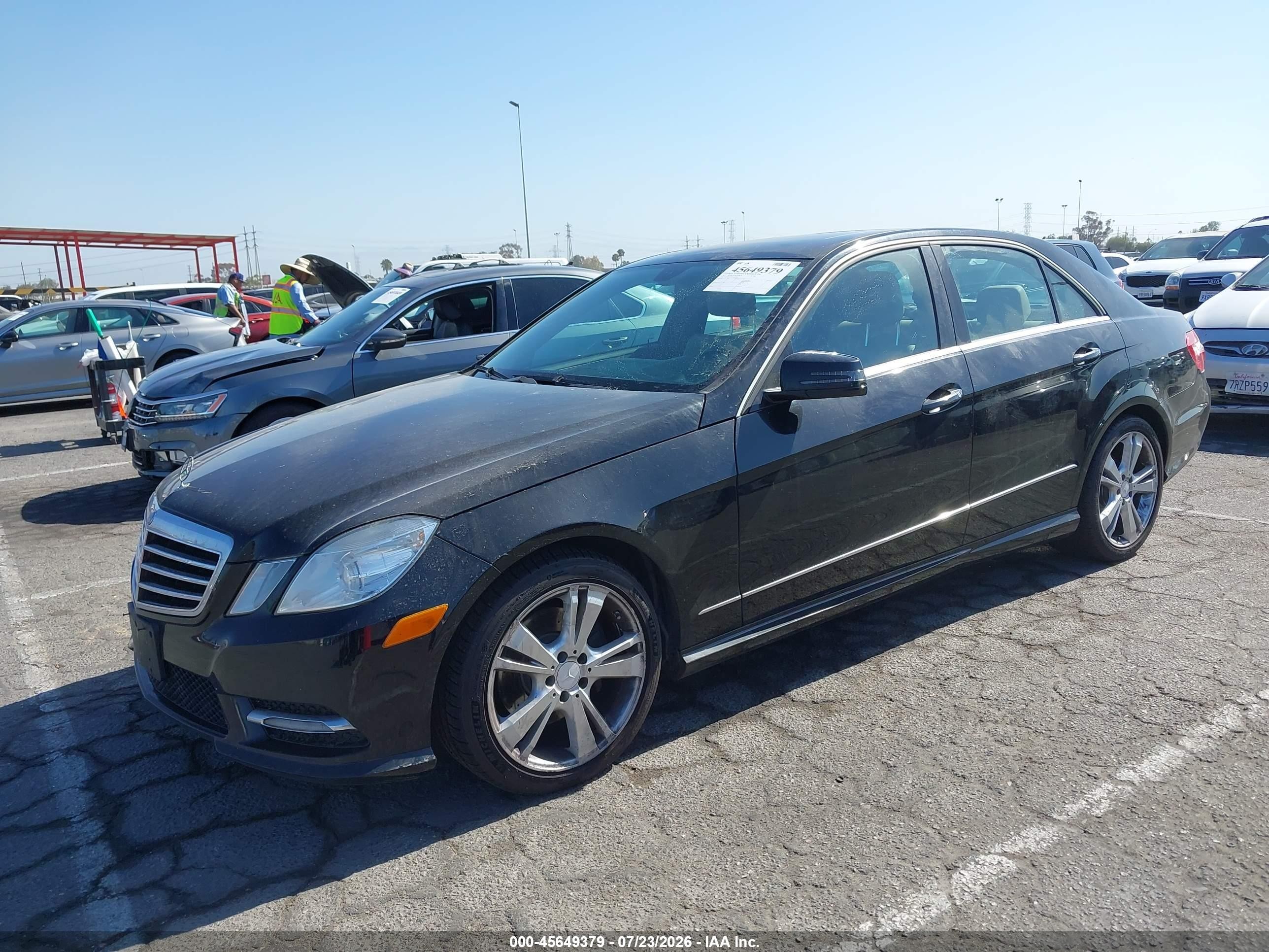 2013 Mercedes-benz E 350   Black vin: WDDHF5KB2DA699280