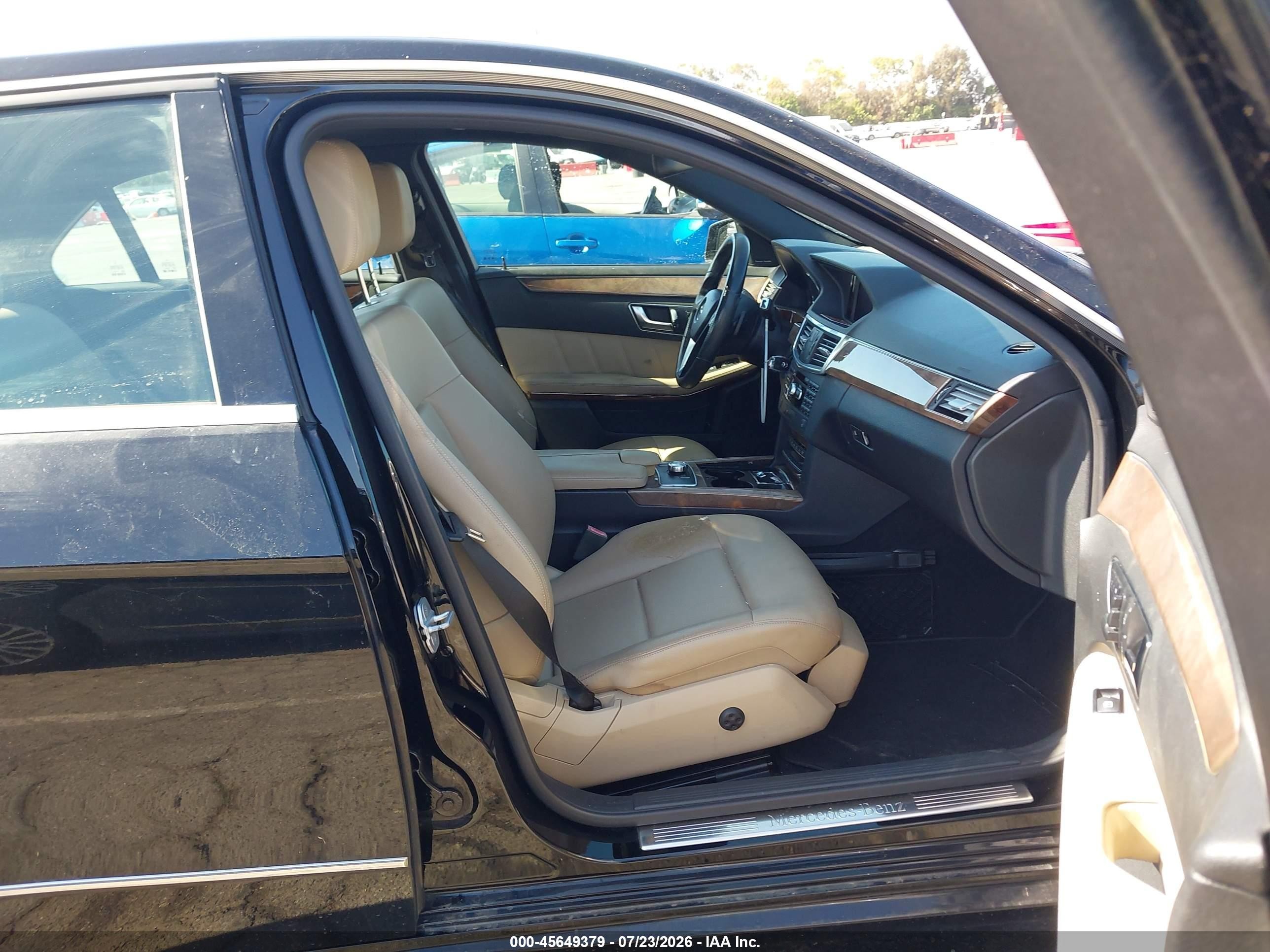 2013 Mercedes-benz E 350   Black vin: WDDHF5KB2DA699280