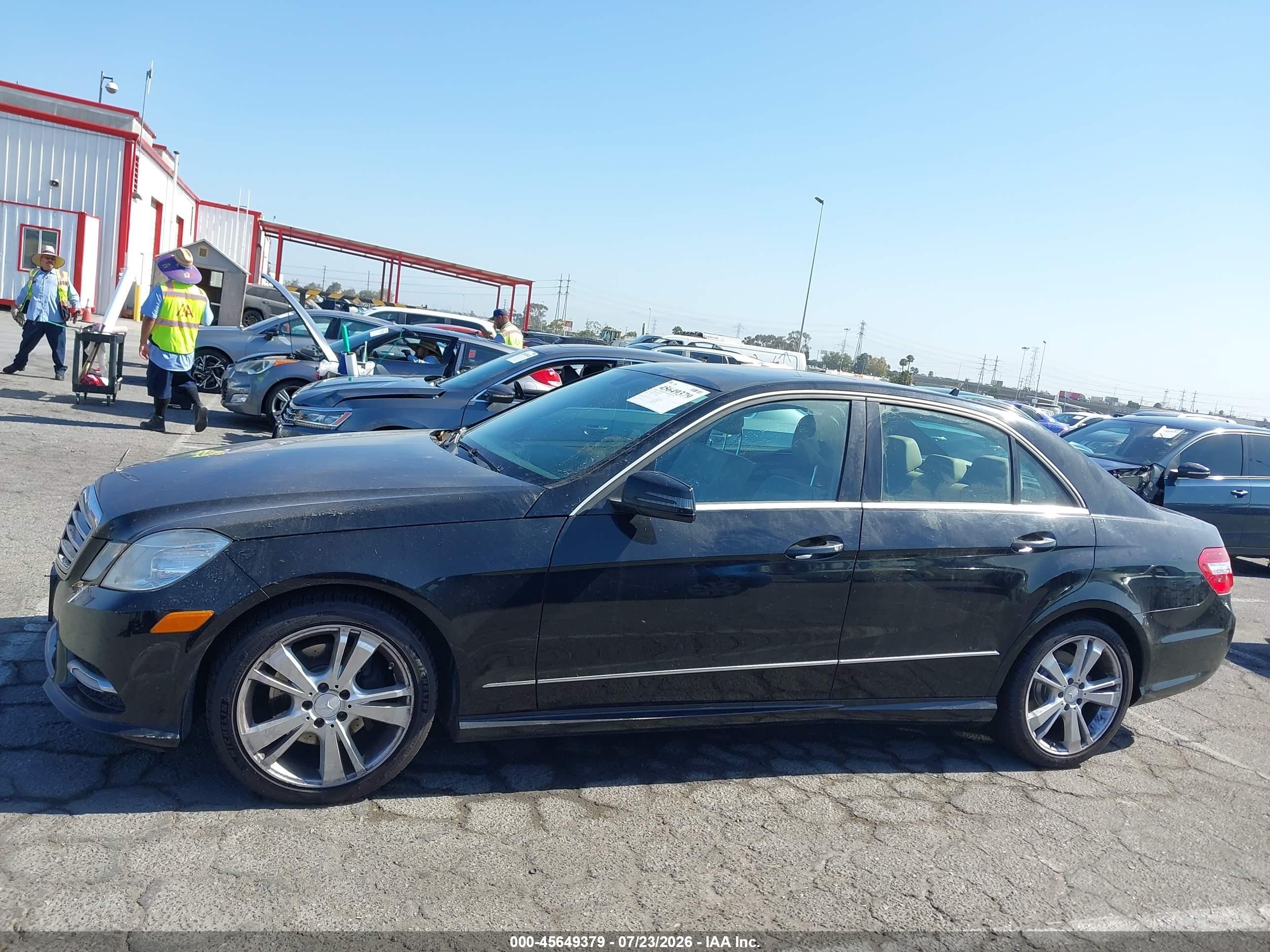 2013 Mercedes-benz E 350   Black vin: WDDHF5KB2DA699280