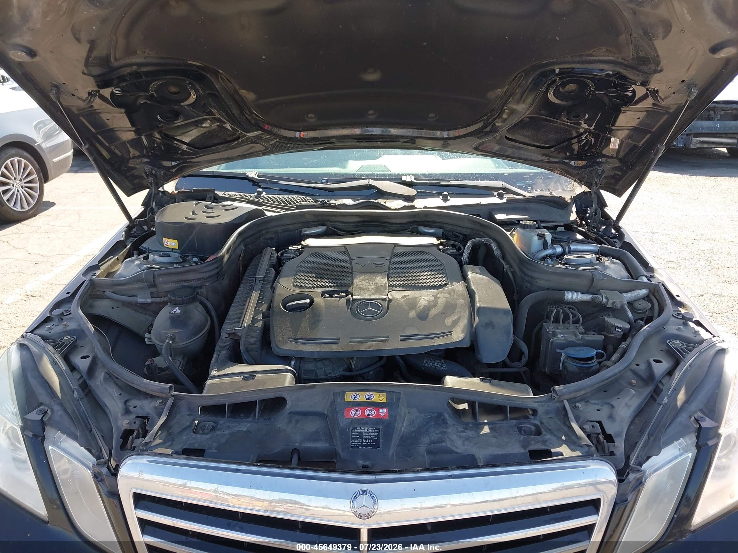 2013 Mercedes-benz E 350   Black vin: WDDHF5KB2DA699280