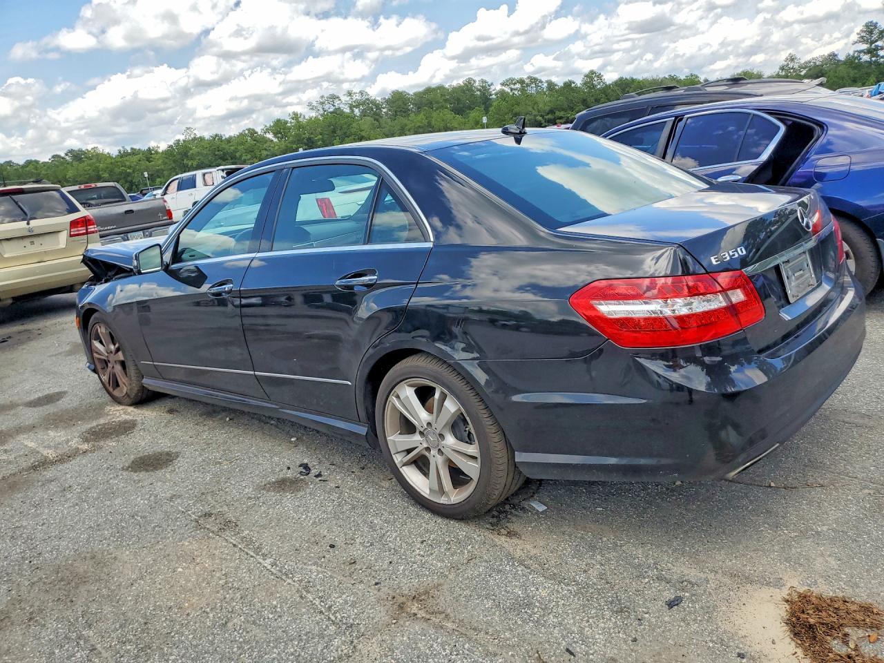 2013 Mercedes-benz E 350 Черный vin: WDDHF5KB2DA700055