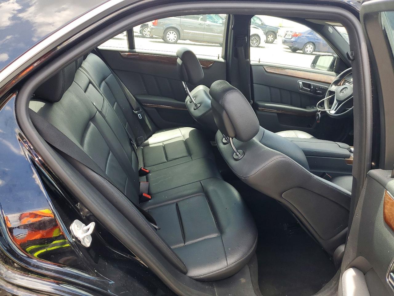 2013 Mercedes-benz E 350 Черный vin: WDDHF5KB2DA700055