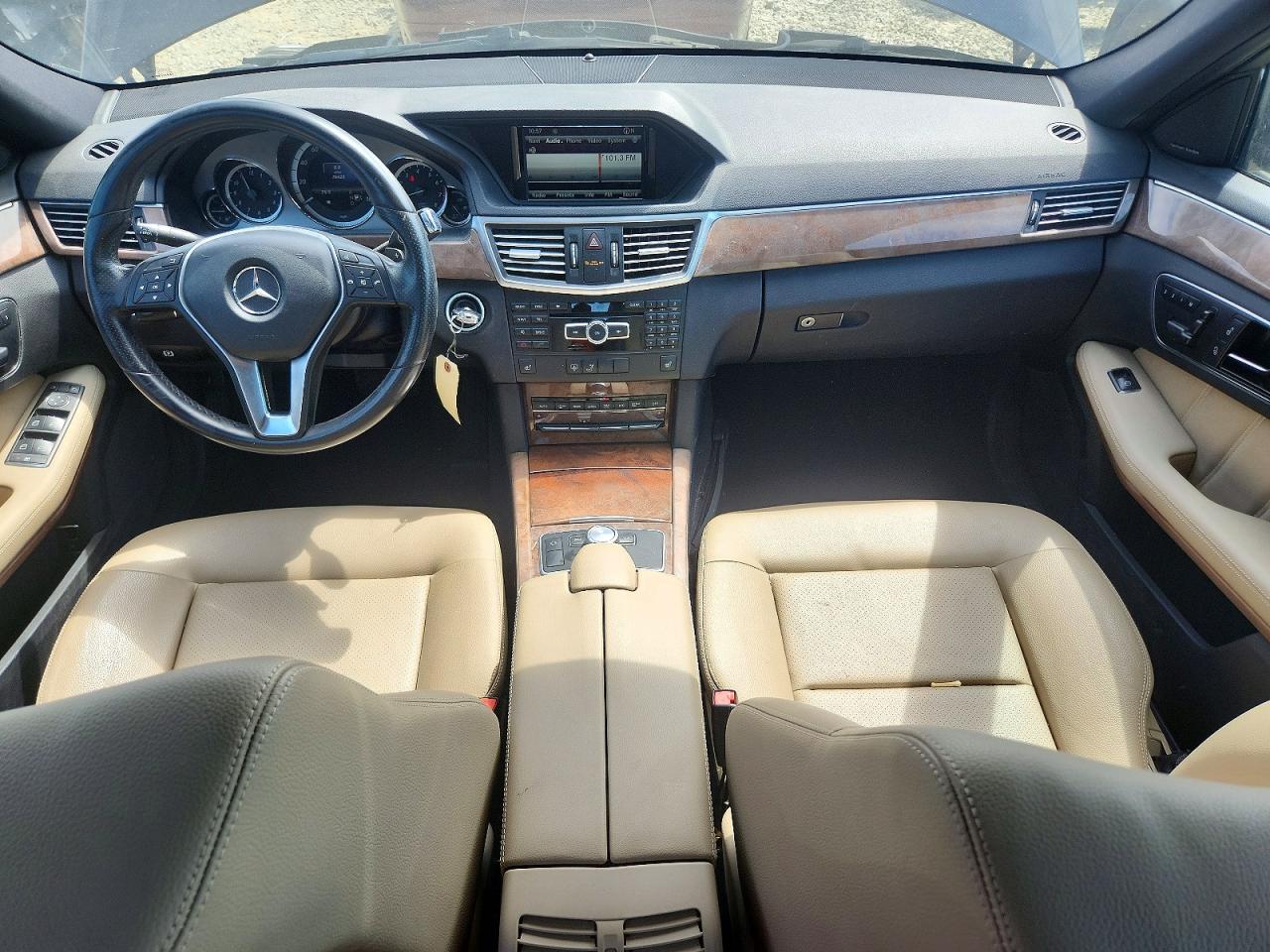 2013 Mercedes-benz E 350 Blue vin: WDDHF5KB2DA705708