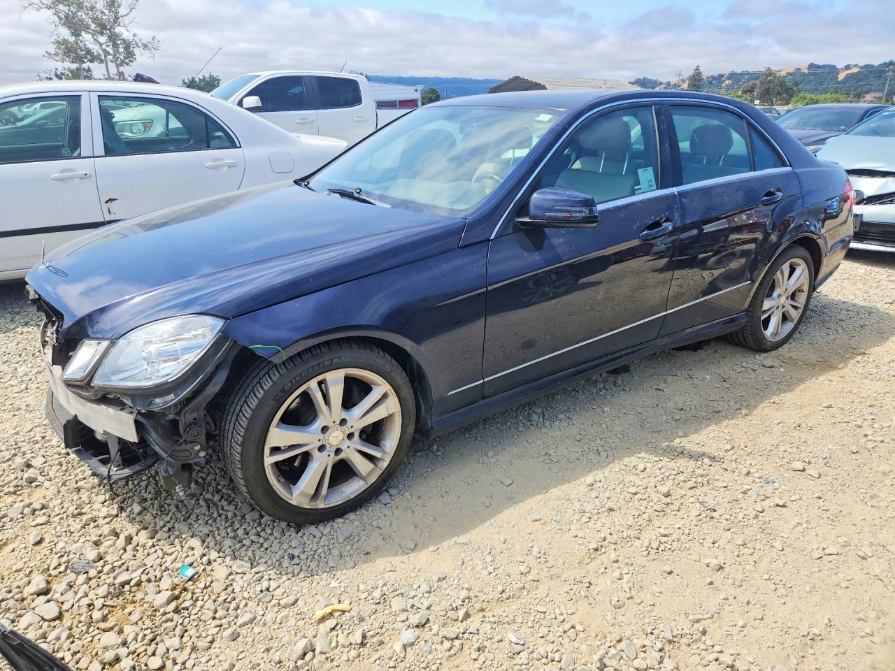 2013 Mercedes-benz E 350 Blue vin: WDDHF5KB2DA705708