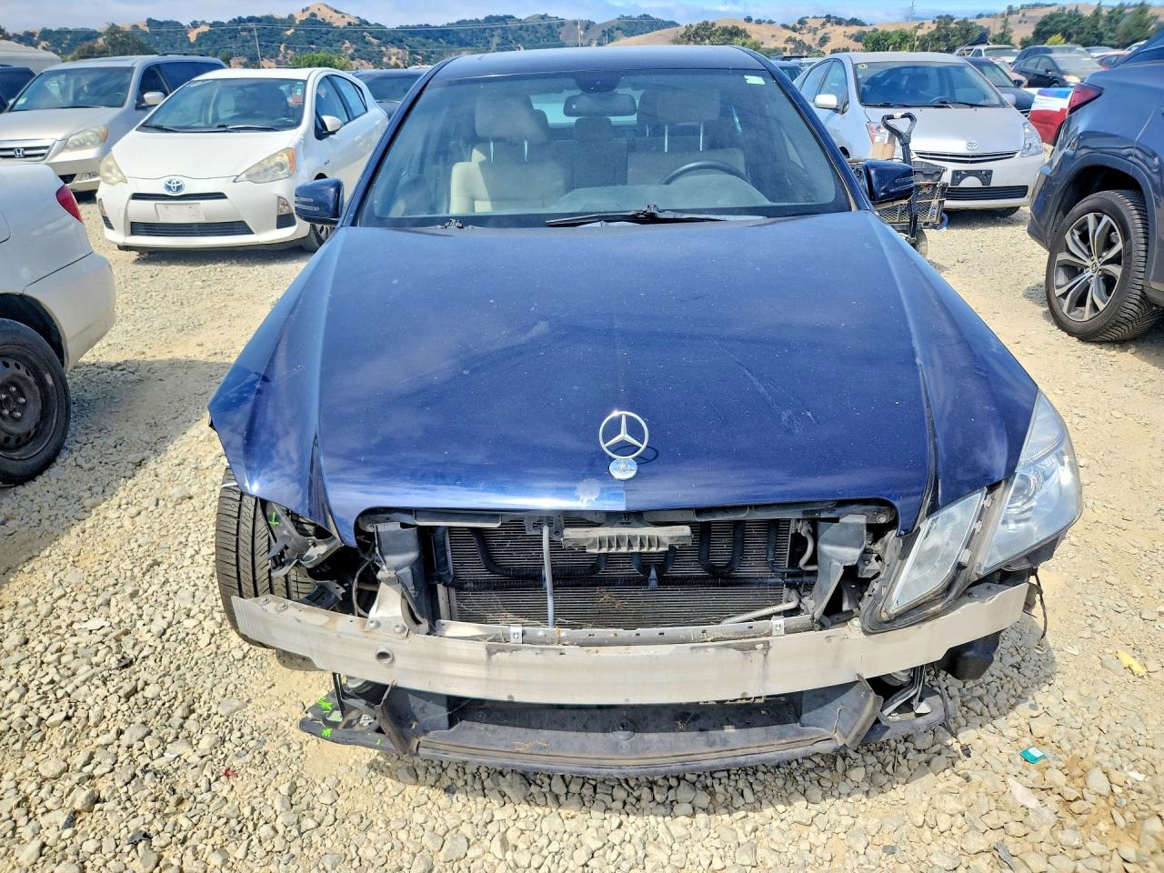 2013 Mercedes-benz E 350 Blue vin: WDDHF5KB2DA705708