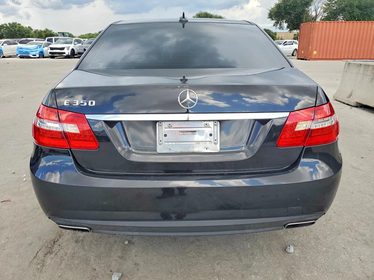 2013 Mercedes-benz E 350 Black vin: WDDHF5KB2DA727353