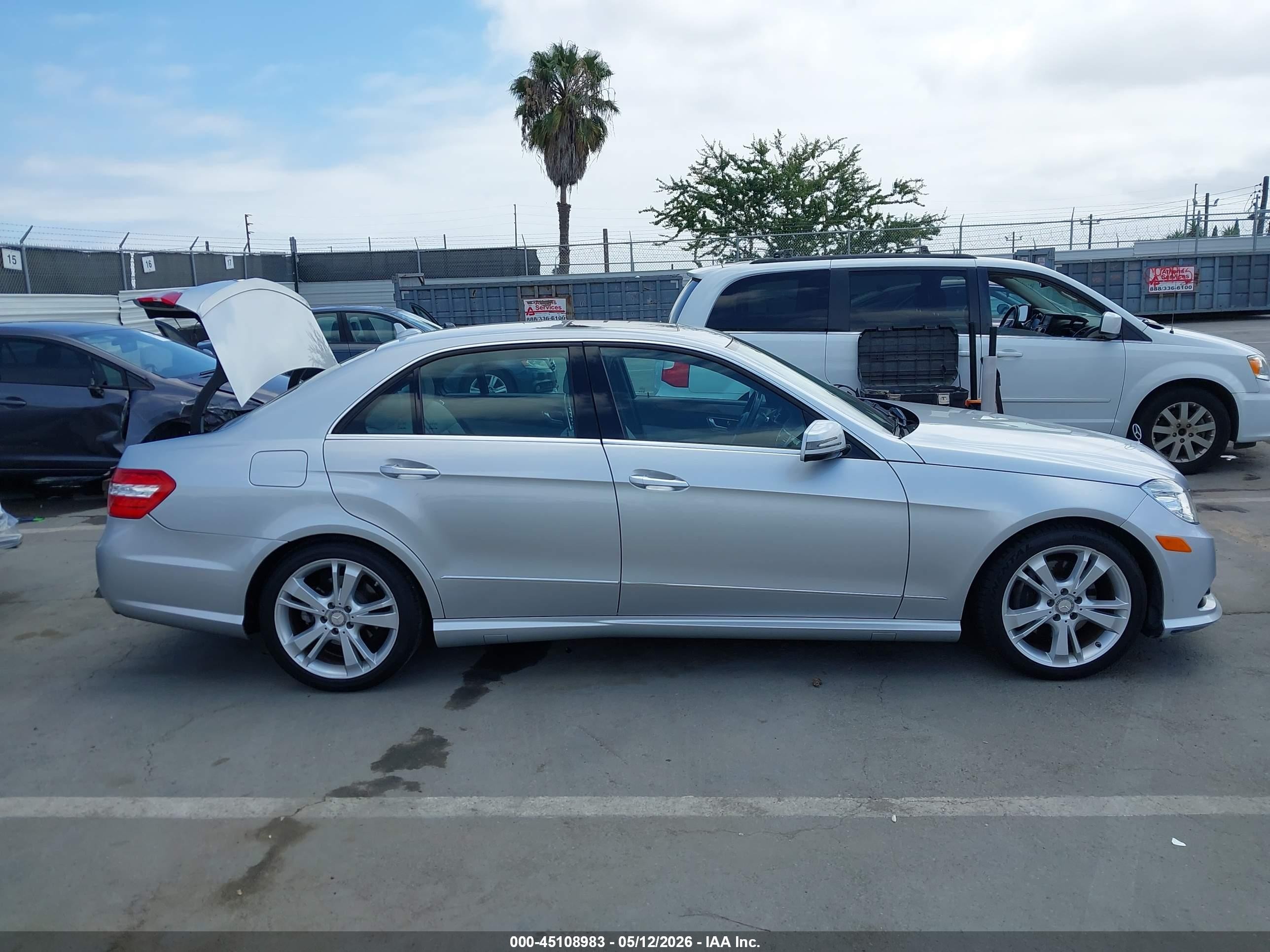 2013 Mercedes-benz E 350   Silver vin: WDDHF5KB2DA729071
