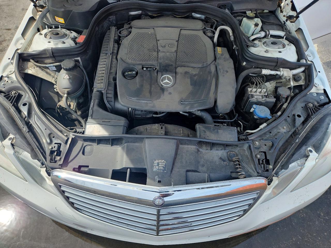2013 Mercedes-benz E 350 White vin: WDDHF5KB2DA764080