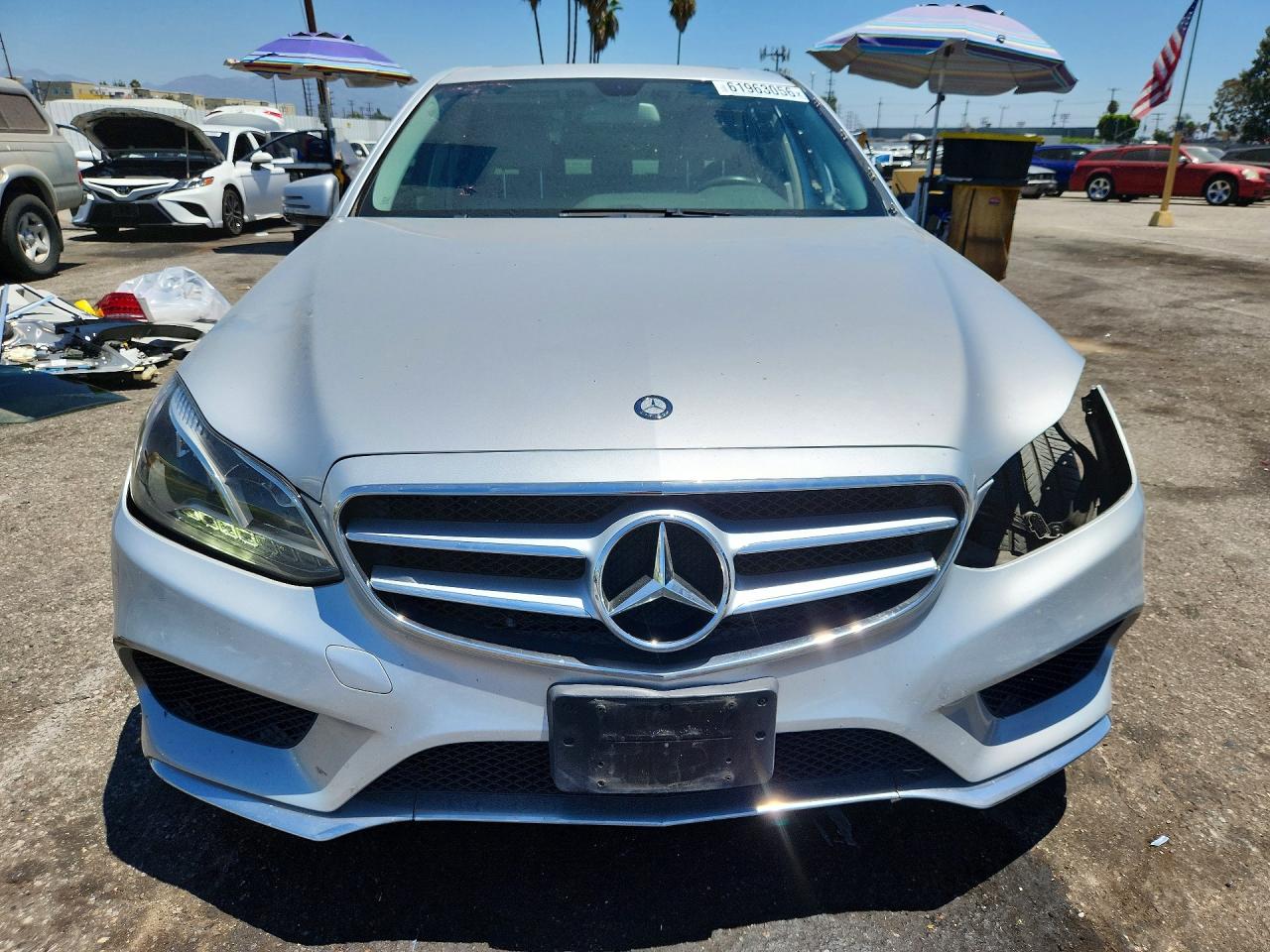 2014 Mercedes-benz E 350 Silver vin: WDDHF5KB2EA782144