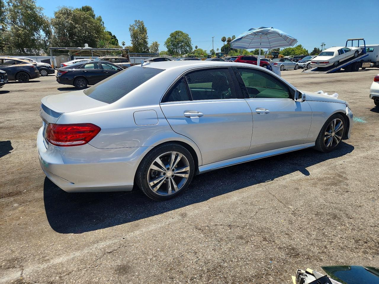 2014 Mercedes-benz E 350 Silver vin: WDDHF5KB2EA782144