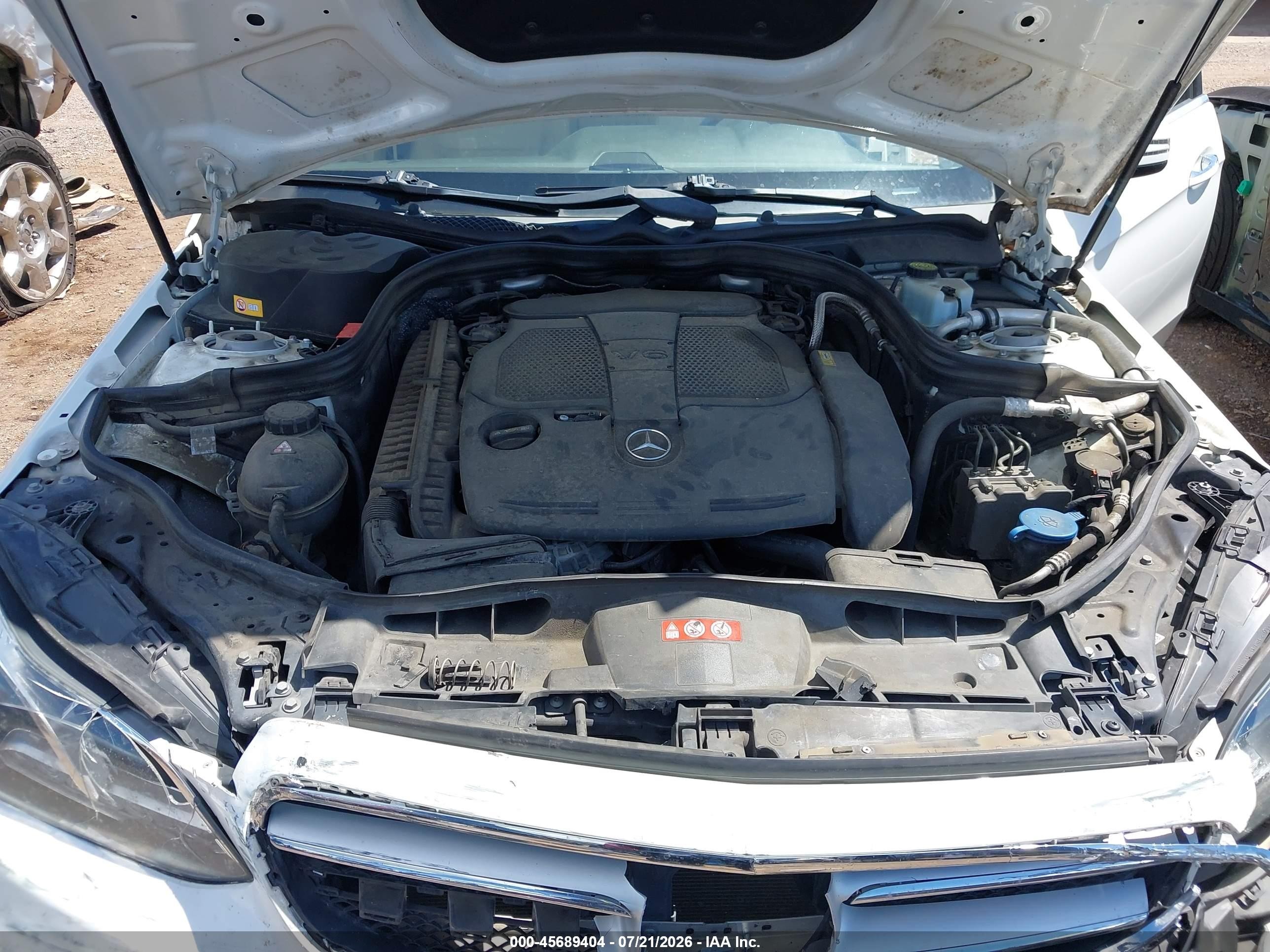 2014 Mercedes-benz E 350 Белый vin: WDDHF5KB2EA787084