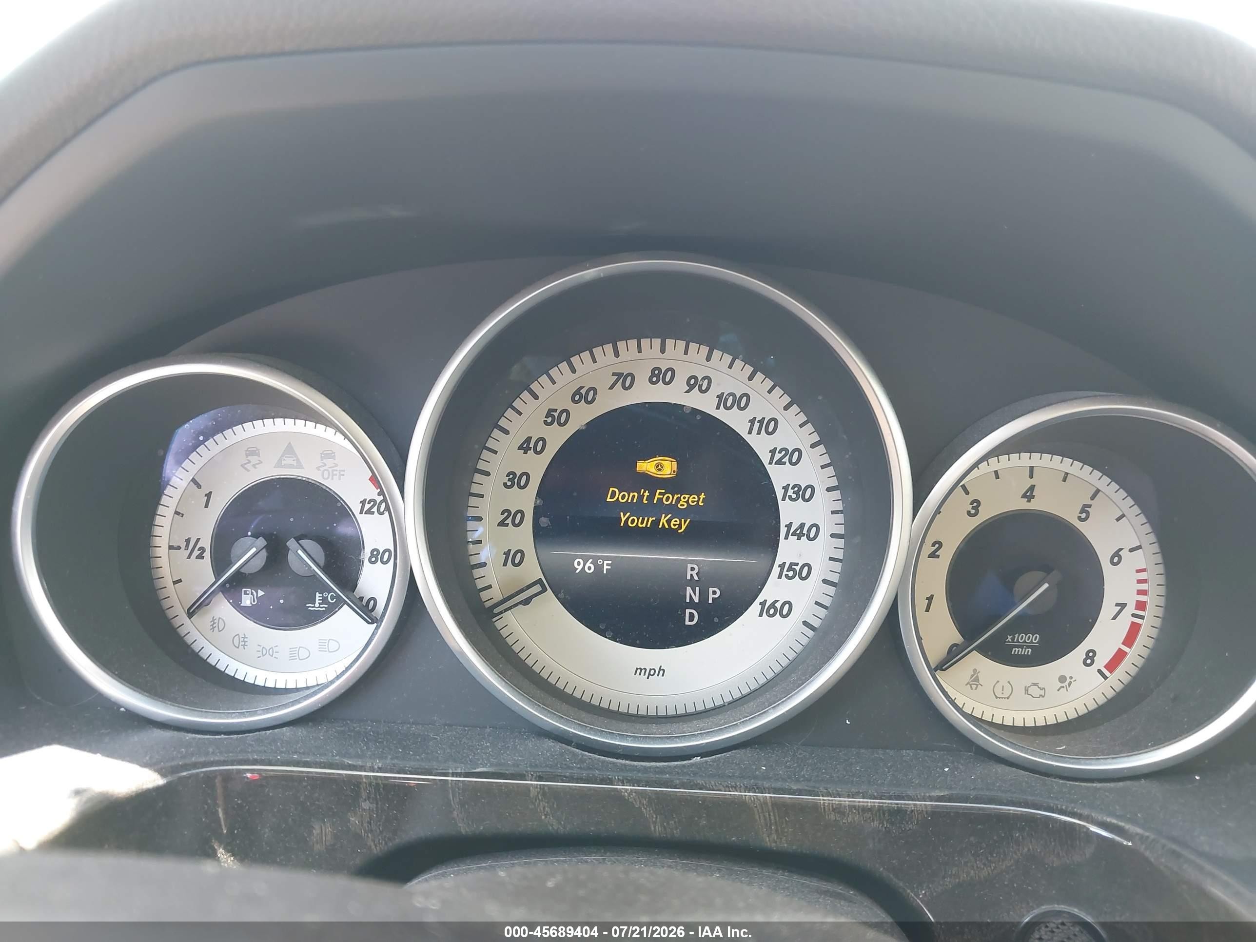 2014 Mercedes-benz E 350 Белый vin: WDDHF5KB2EA787084