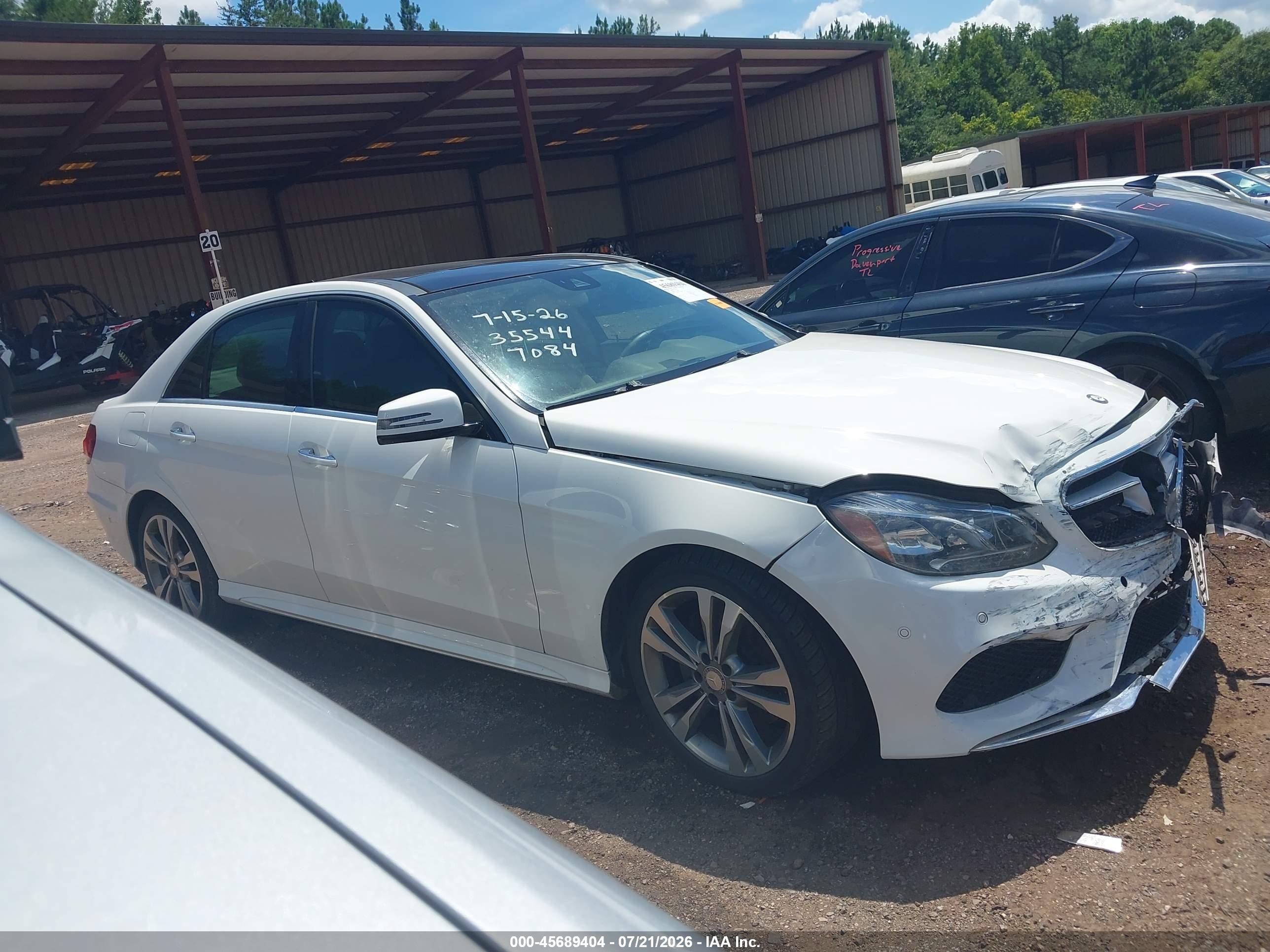 2014 Mercedes-benz E 350 Белый vin: WDDHF5KB2EA787084