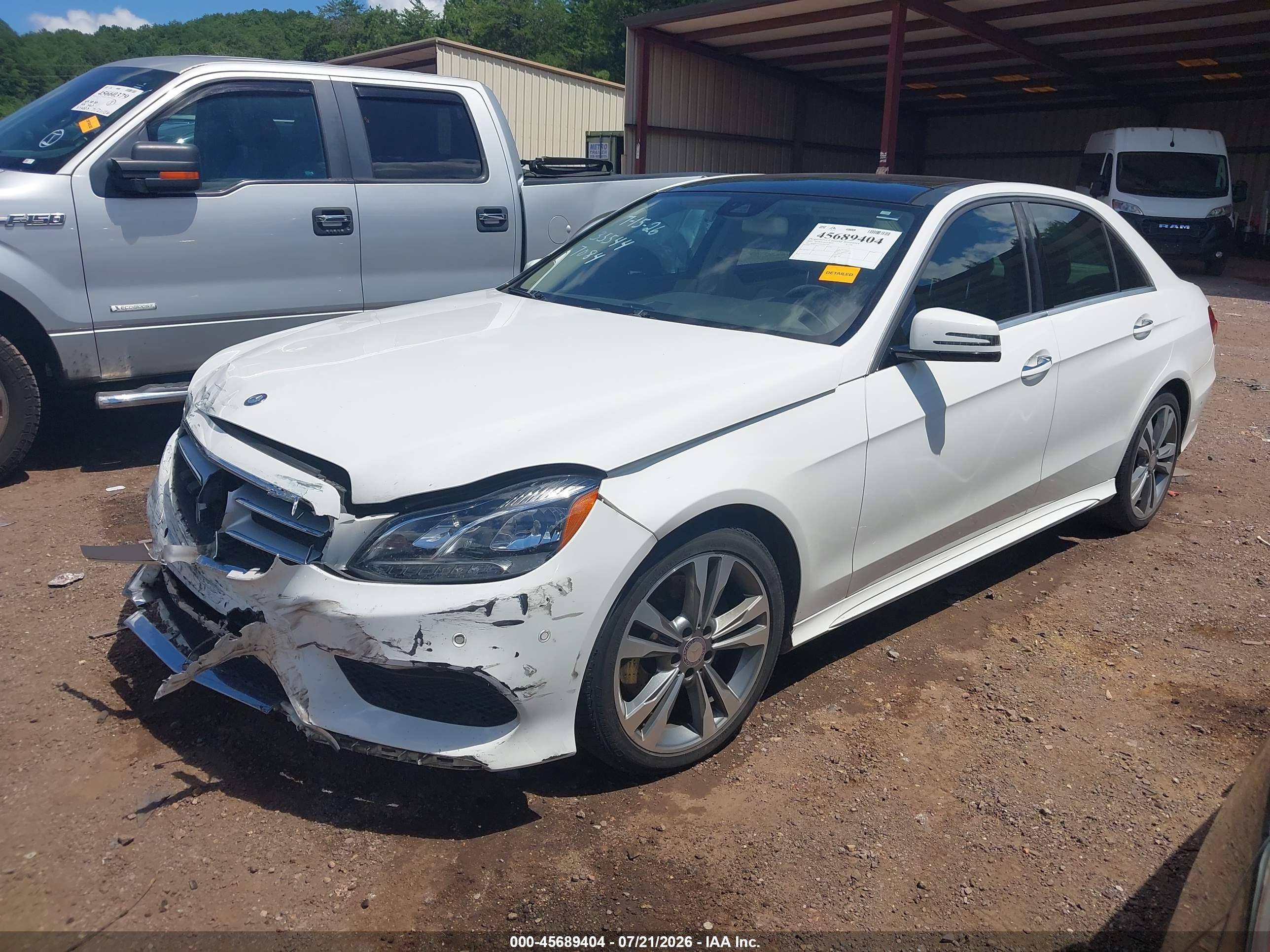 2014 Mercedes-benz E 350 Белый vin: WDDHF5KB2EA787084