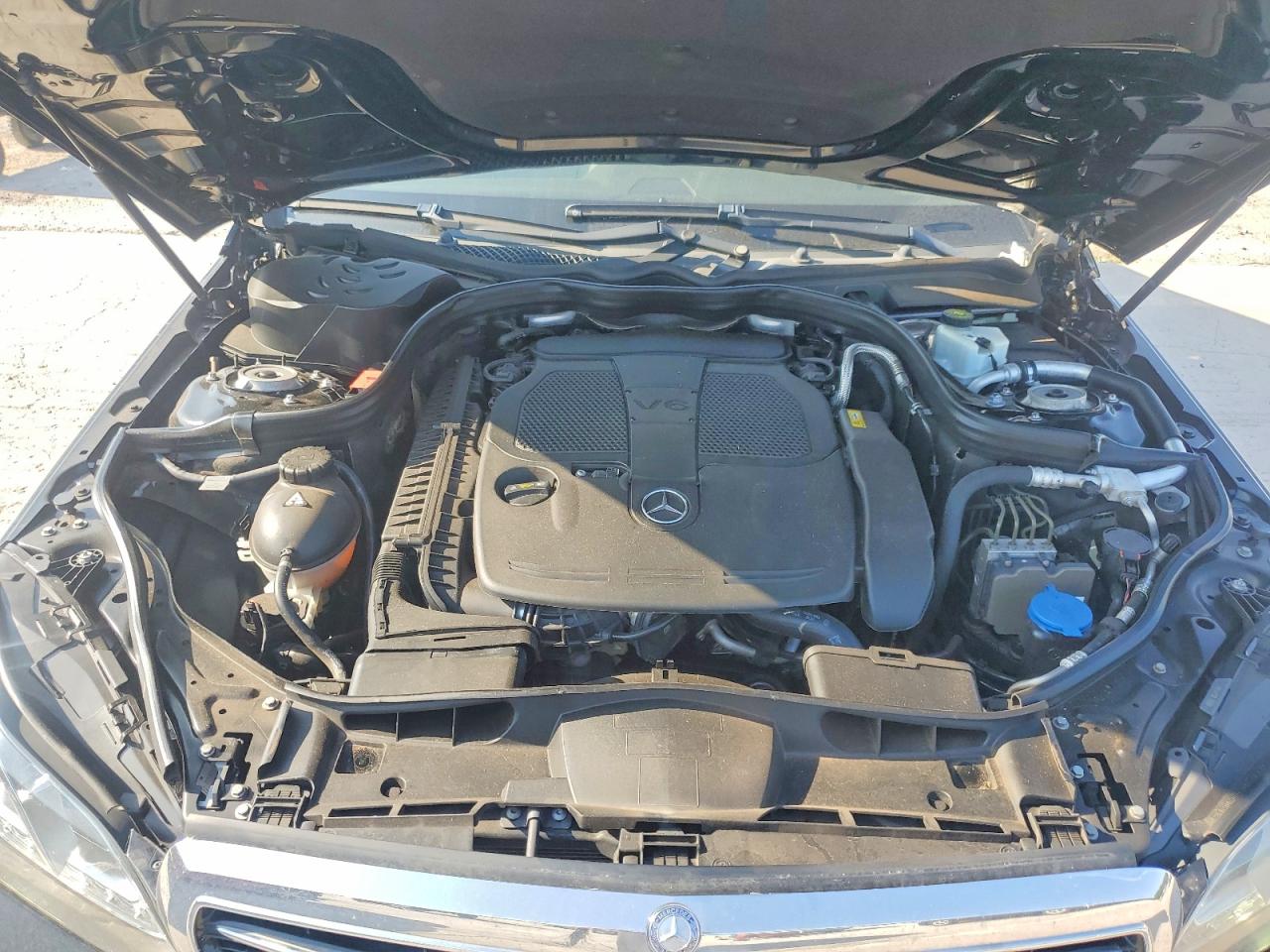 2014 Mercedes-benz E 350 Black vin: WDDHF5KB2EA861409