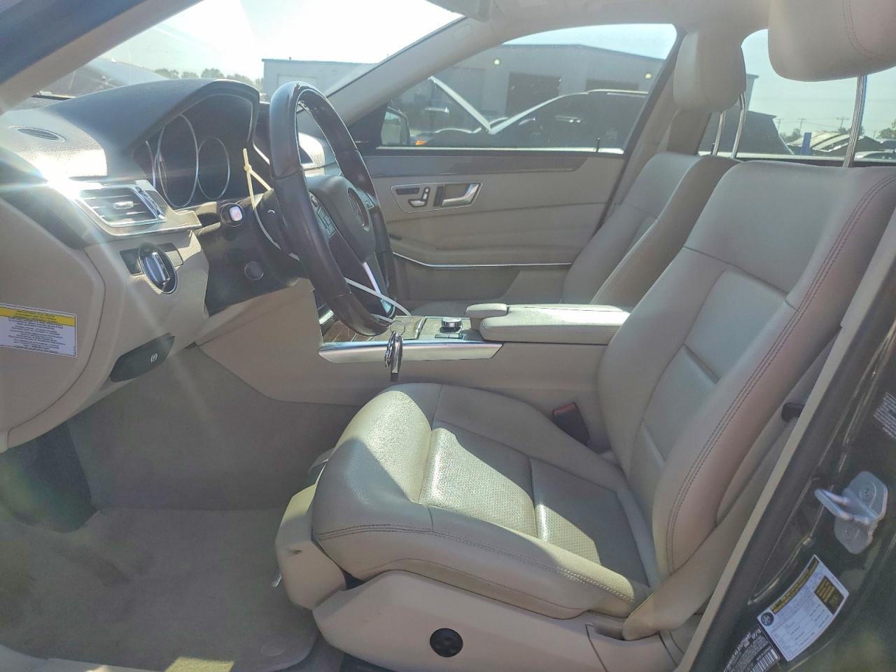 2014 Mercedes-benz E 350 Black vin: WDDHF5KB2EA861409