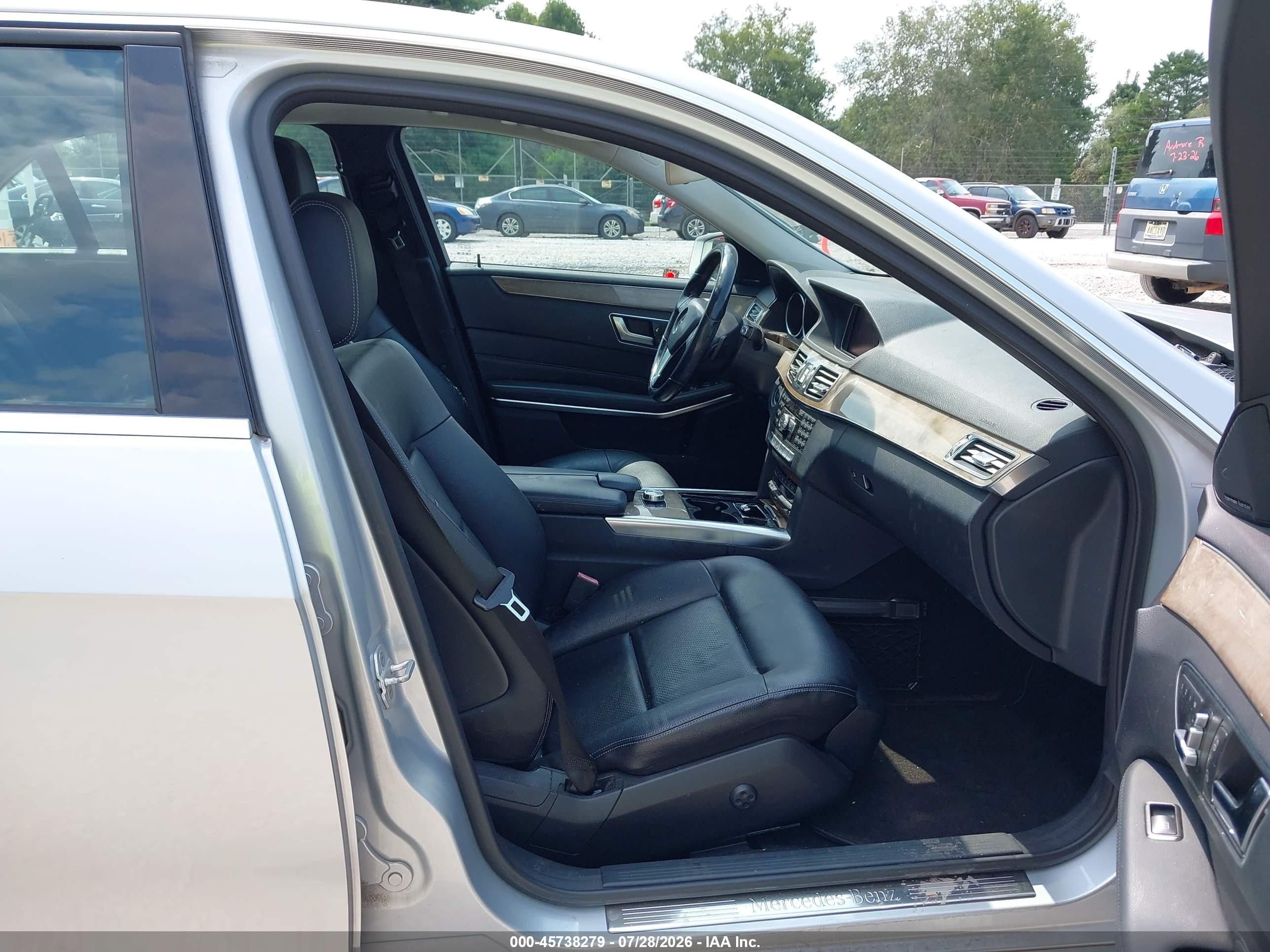 2014 Mercedes-benz E 350 Silver vin: WDDHF5KB2EA865119