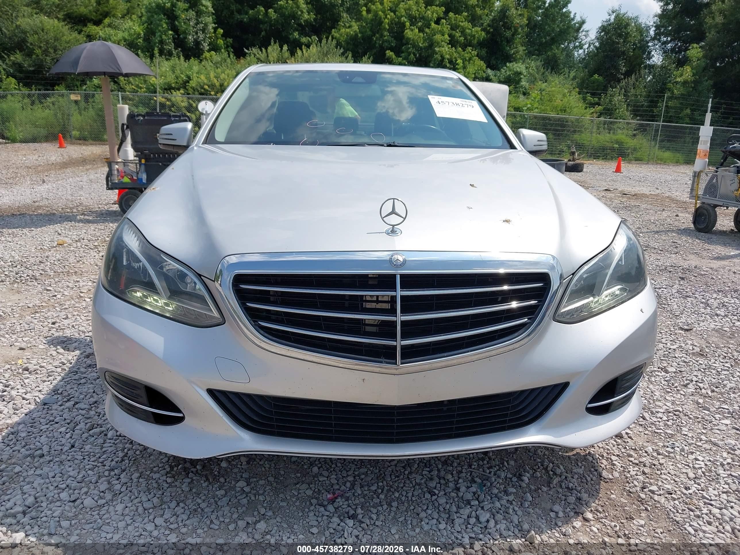 2014 Mercedes-benz E 350 Silver vin: WDDHF5KB2EA865119