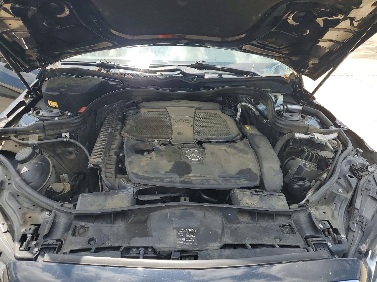 2014 Mercedes-benz E 350 Black vin: WDDHF5KB2EA872006