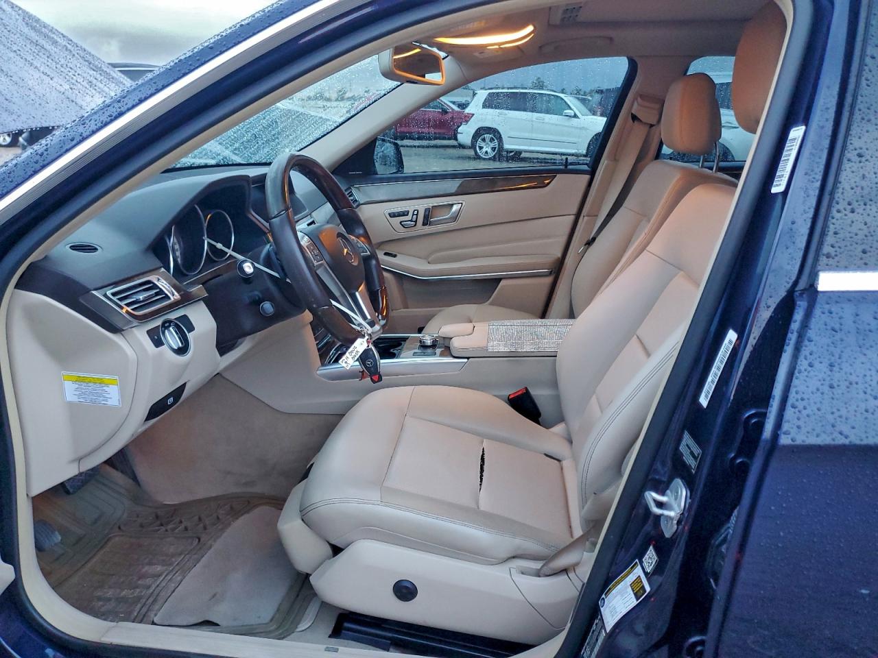 2014 Mercedes-benz E 350 Blue vin: WDDHF5KB2EA893440