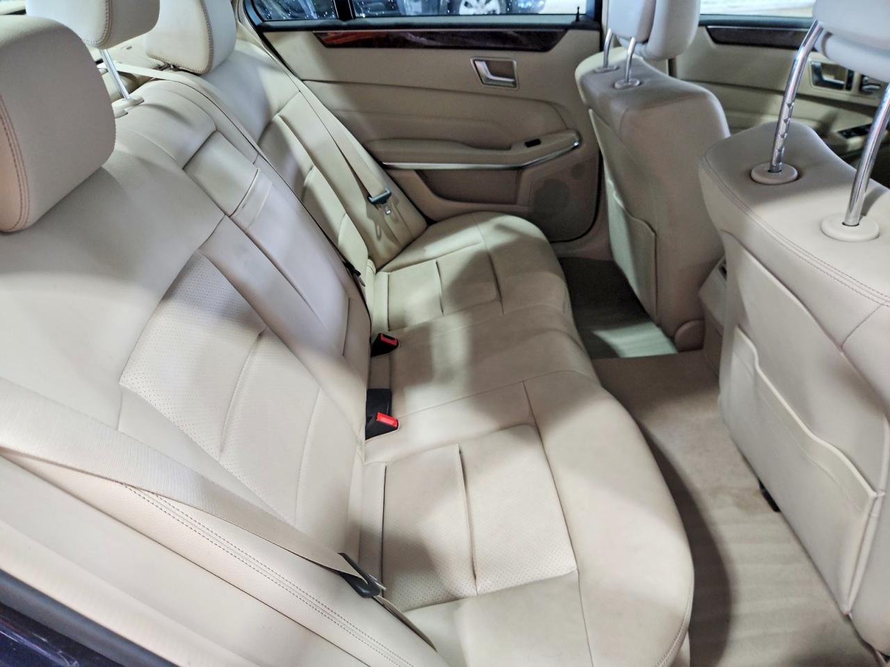 2014 Mercedes-benz E 350 Blue vin: WDDHF5KB2EA963759
