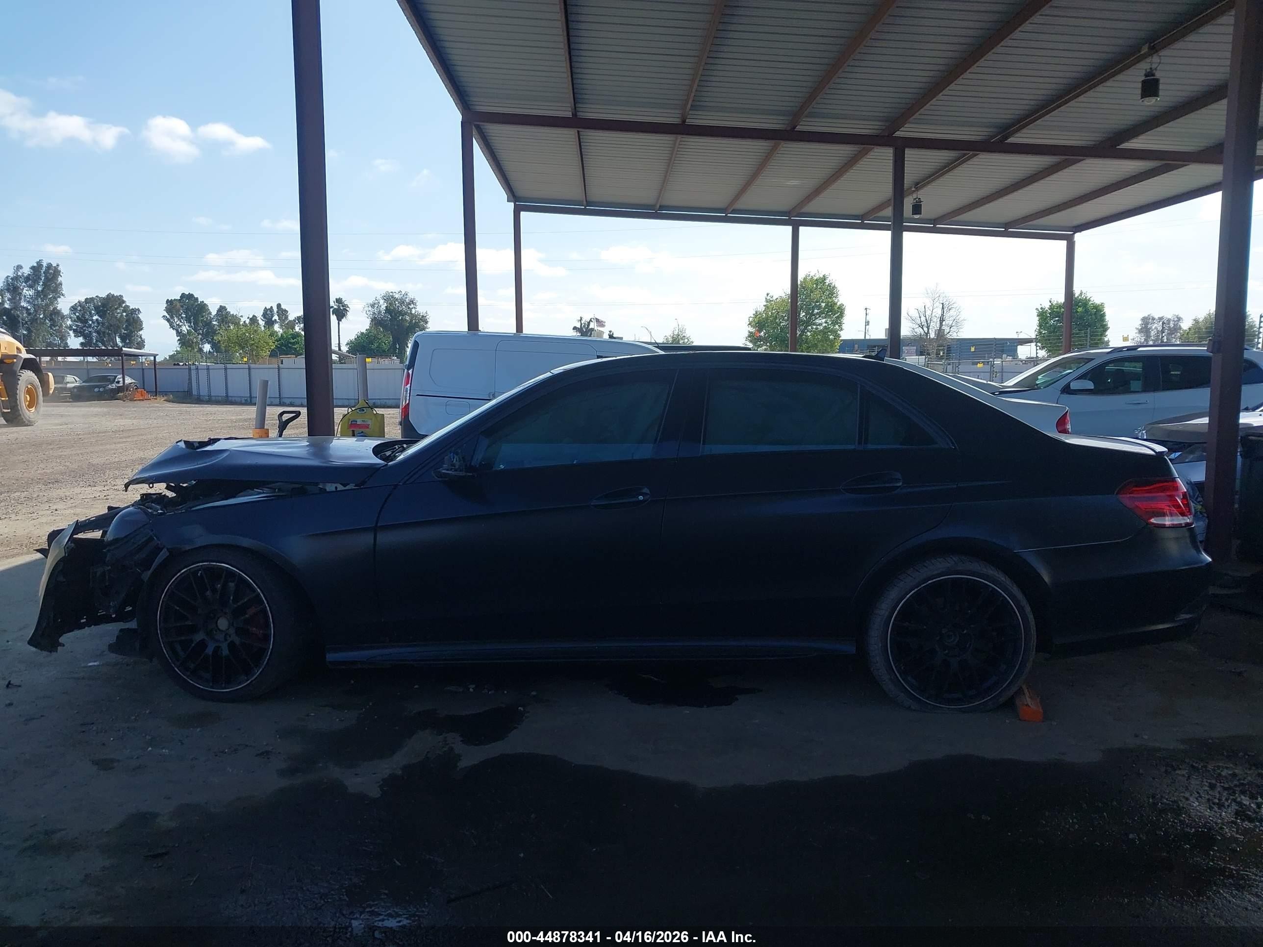 2014 Mercedes-benz E 350   Black vin: WDDHF5KB2EB002279