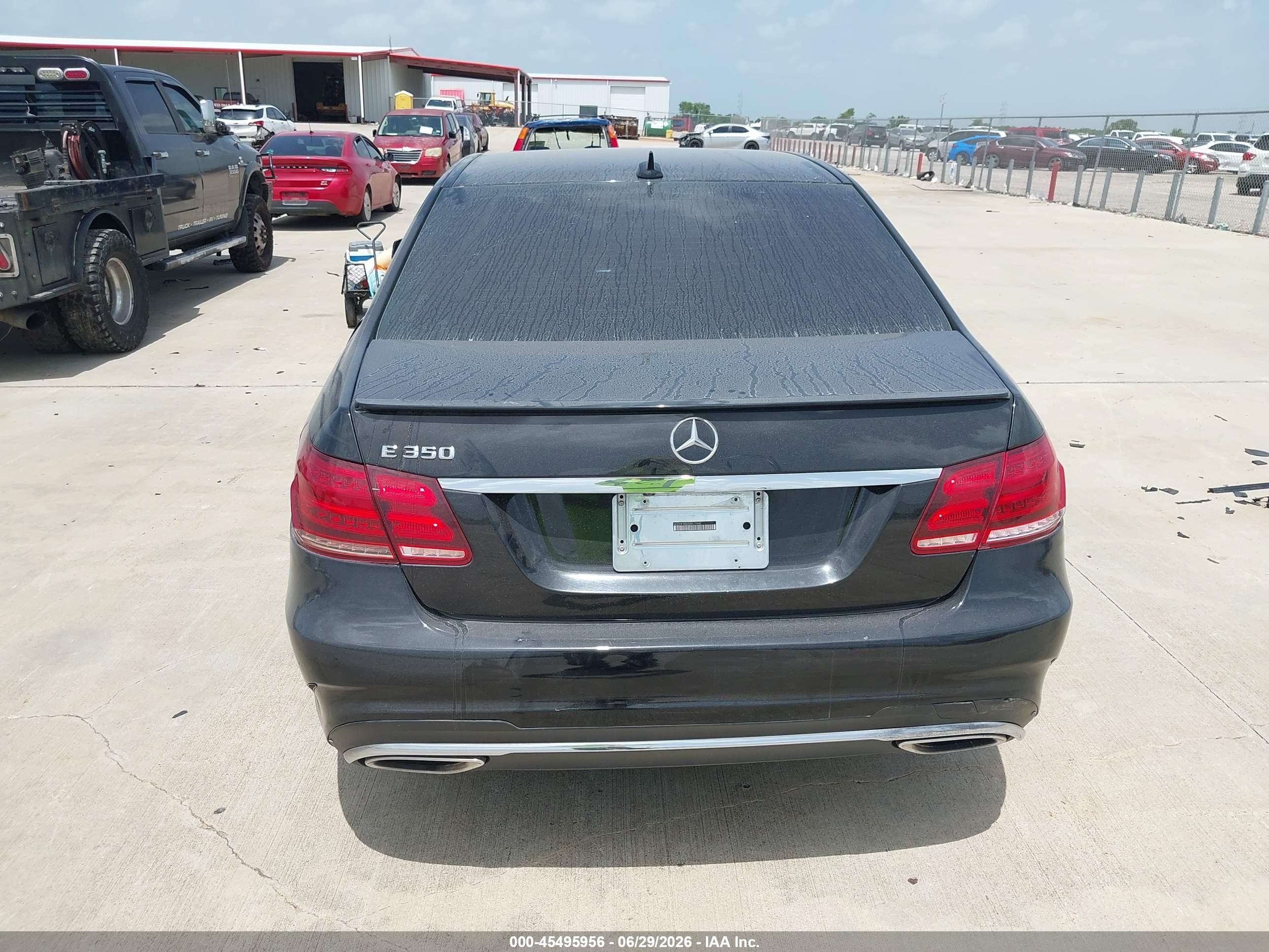 2014 Mercedes-benz E 350   Черный vin: WDDHF5KB2EB015940
