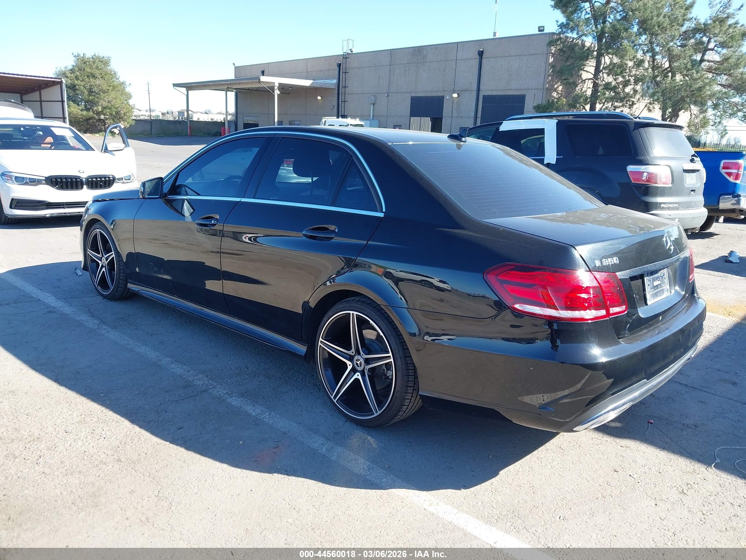 2014 Mercedes-benz E 350   Черный vin: WDDHF5KB2EB024928