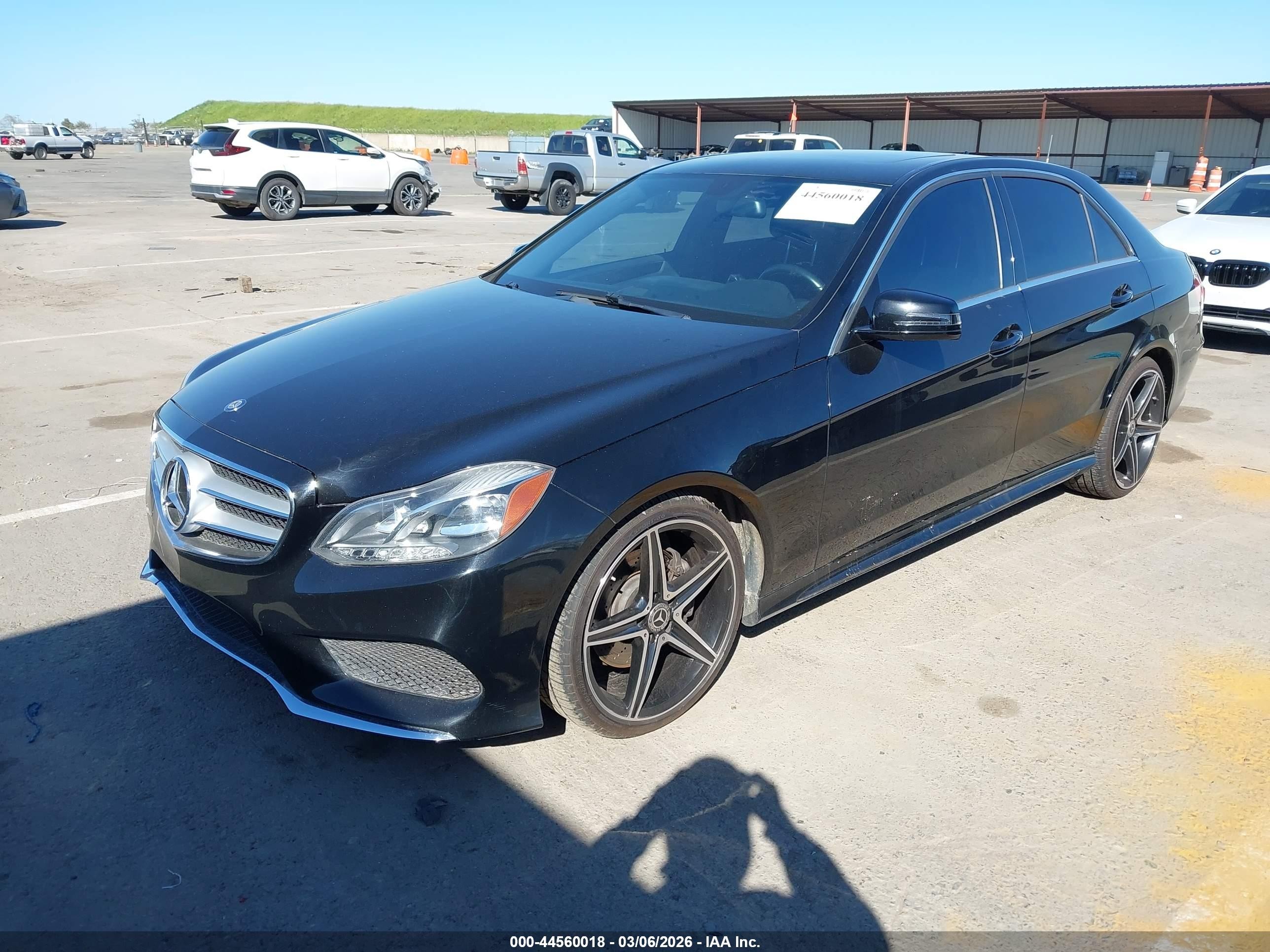 2014 Mercedes-benz E 350   Черный vin: WDDHF5KB2EB024928
