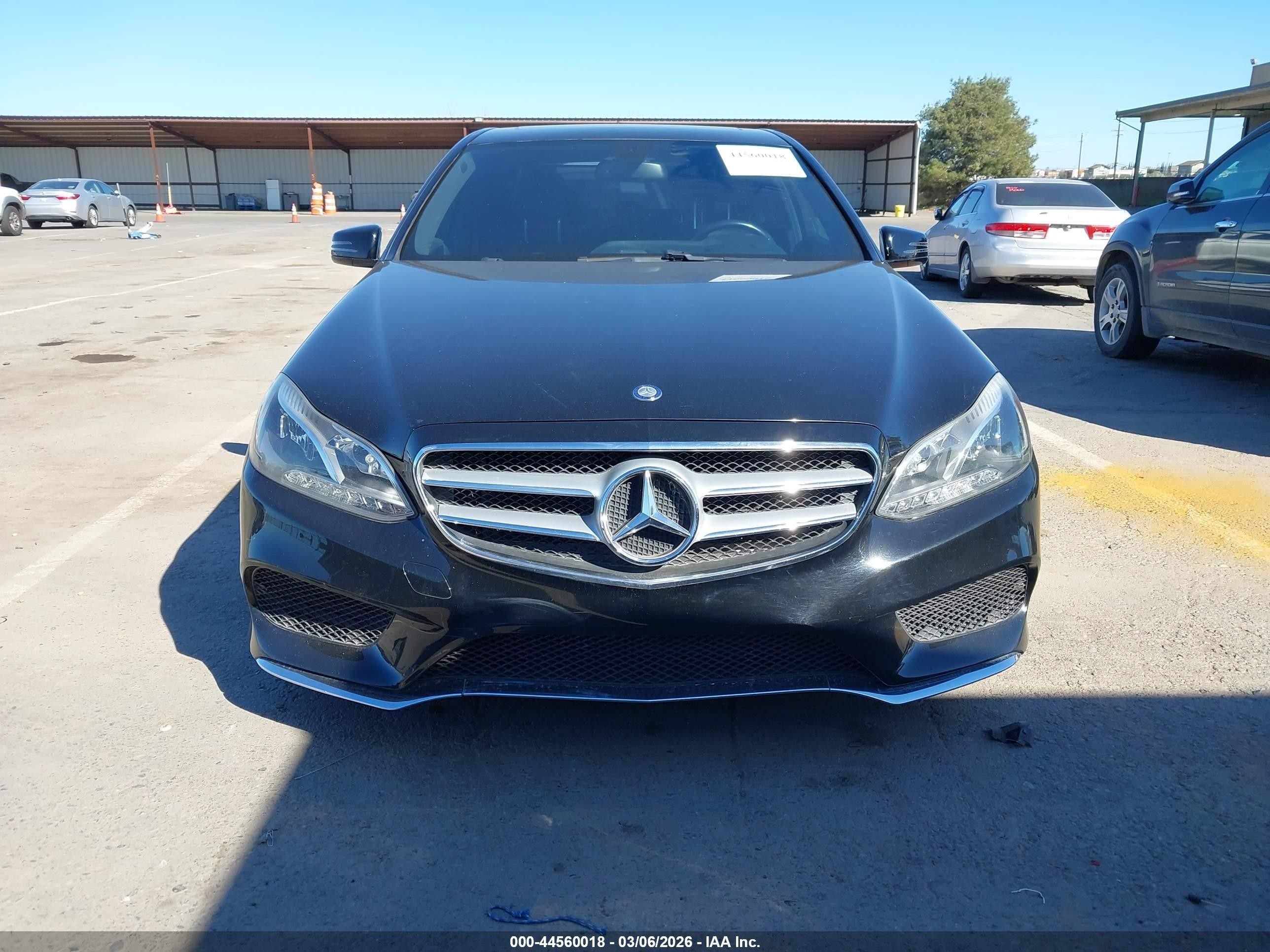 2014 Mercedes-benz E 350   Черный vin: WDDHF5KB2EB024928