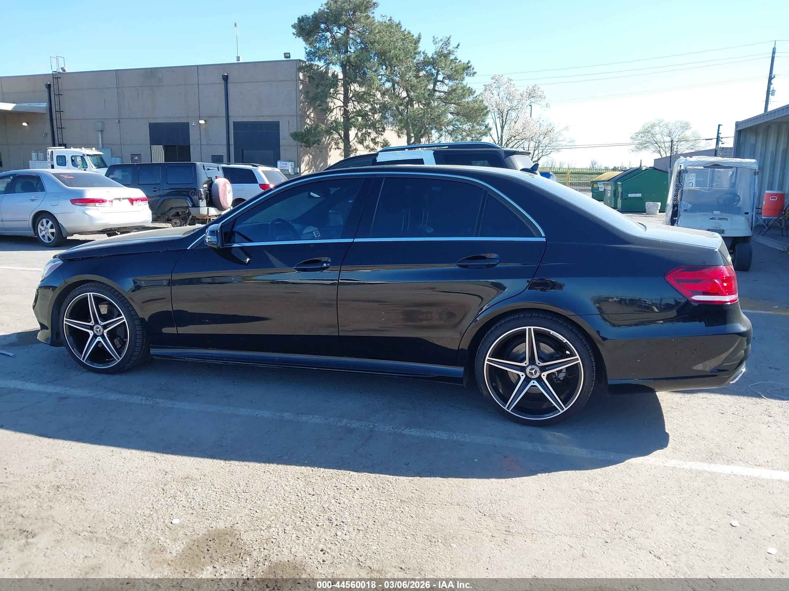 2014 Mercedes-benz E 350   Черный vin: WDDHF5KB2EB024928